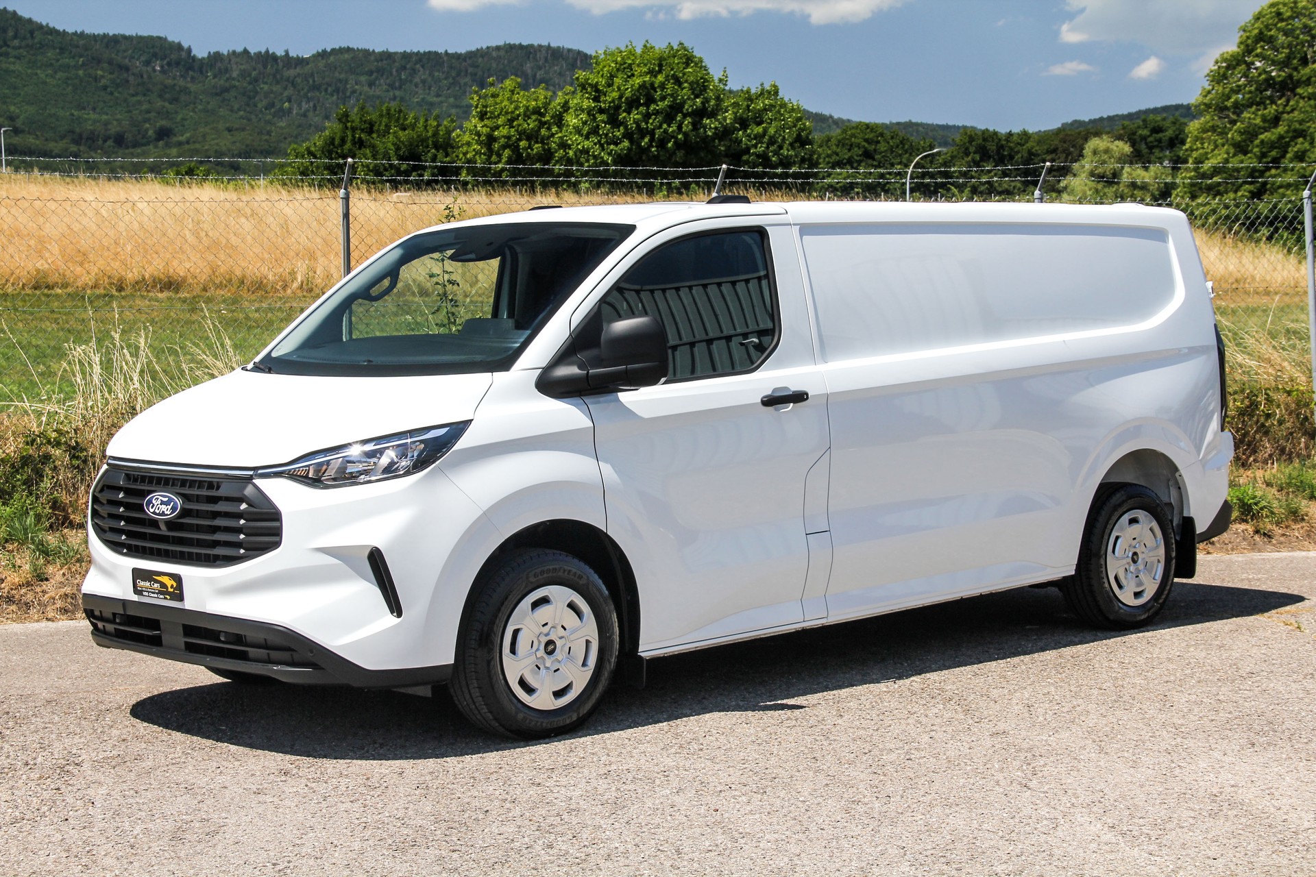 FORD Transit Custom Van 320 L2H1 Trend ⭐⭐⭐⭐⭐-image-2