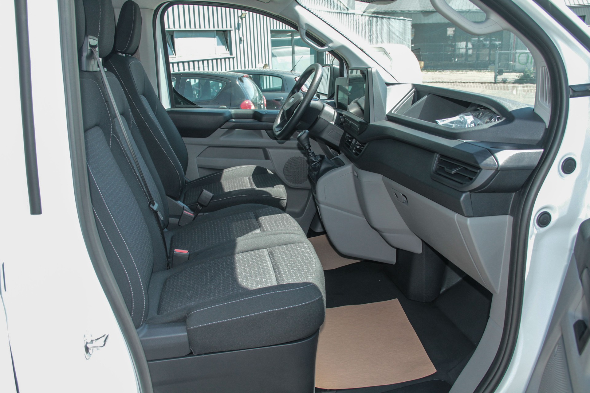 FORD Transit Custom Van 320 L2H1 Trend ⭐⭐⭐⭐⭐-image-8
