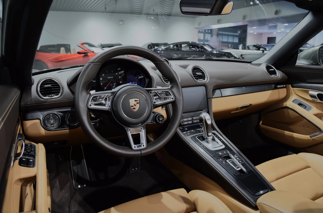 PORSCHE 4.0 GTS PDK-image-4