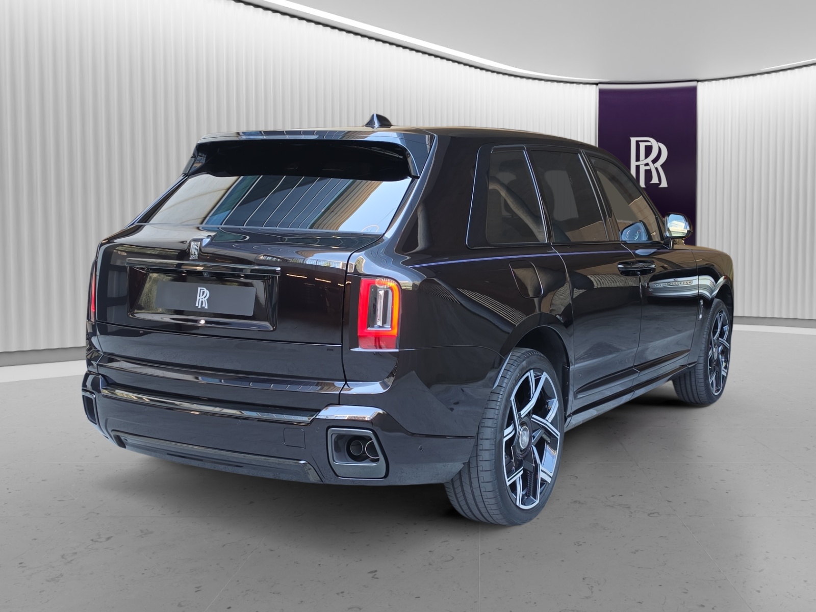 ROLLS-ROYCE Cullinan Serie II - Black Badge - Neuwagen-image-1
