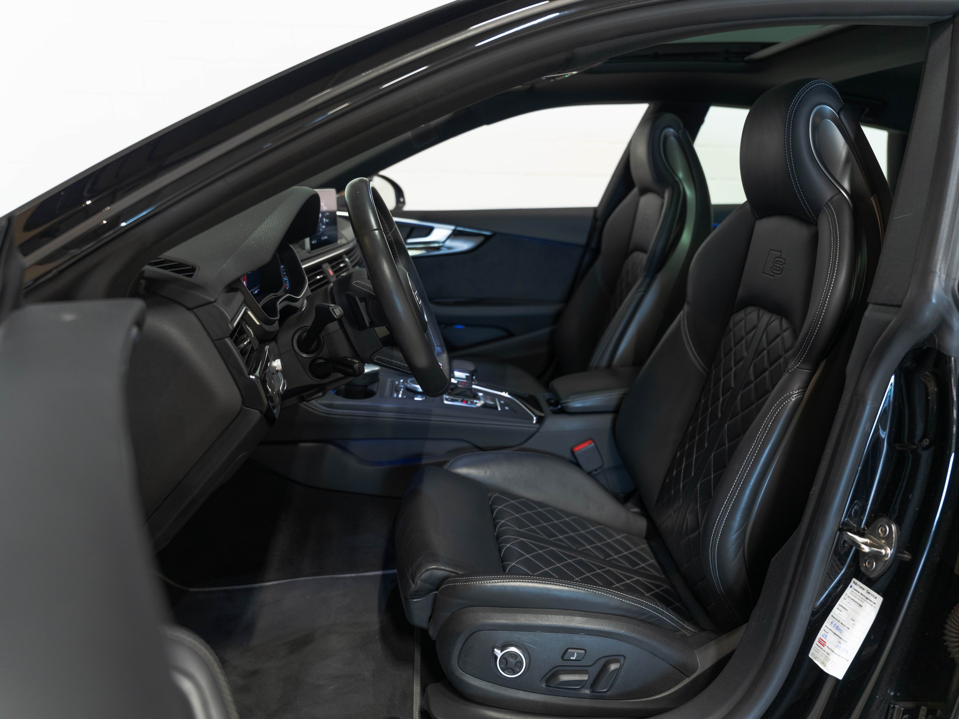 AUDI S5 Sportback 3.0 TFSI quattro tiptronic-image-9