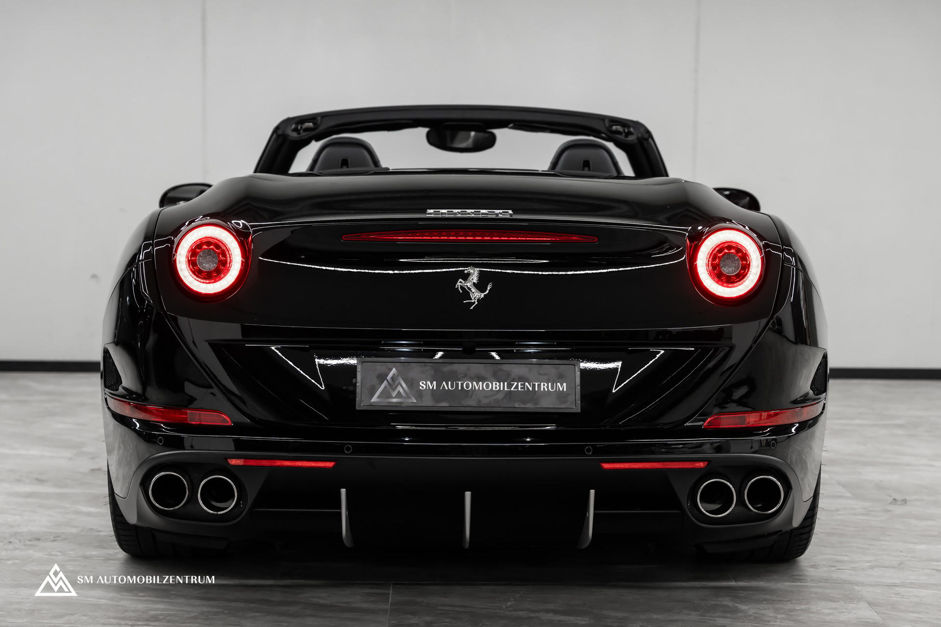 FERRARI California 3.9 V8 T / Carbon Interieur / Rückfahrkamera / Keramik Bremsen / Apple Carplay-image-11