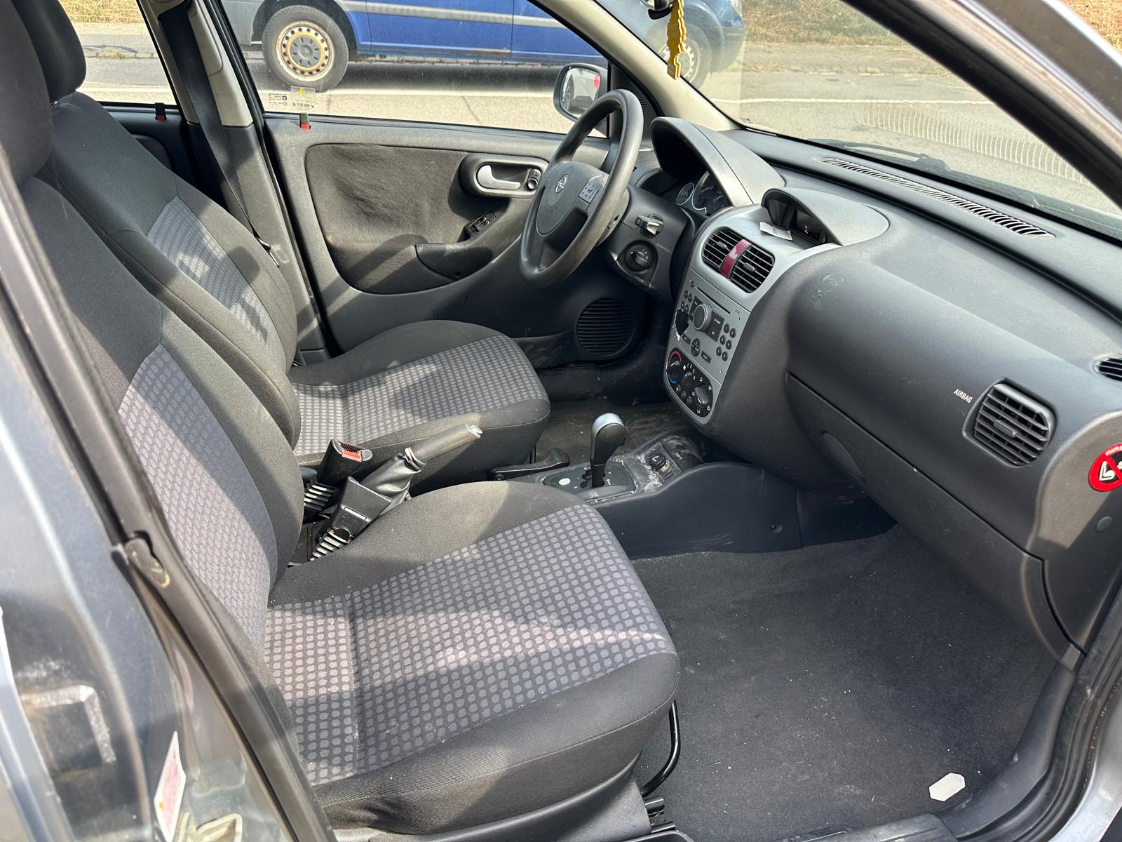 OPEL Corsa 1.4 TP Silverline-image-7
