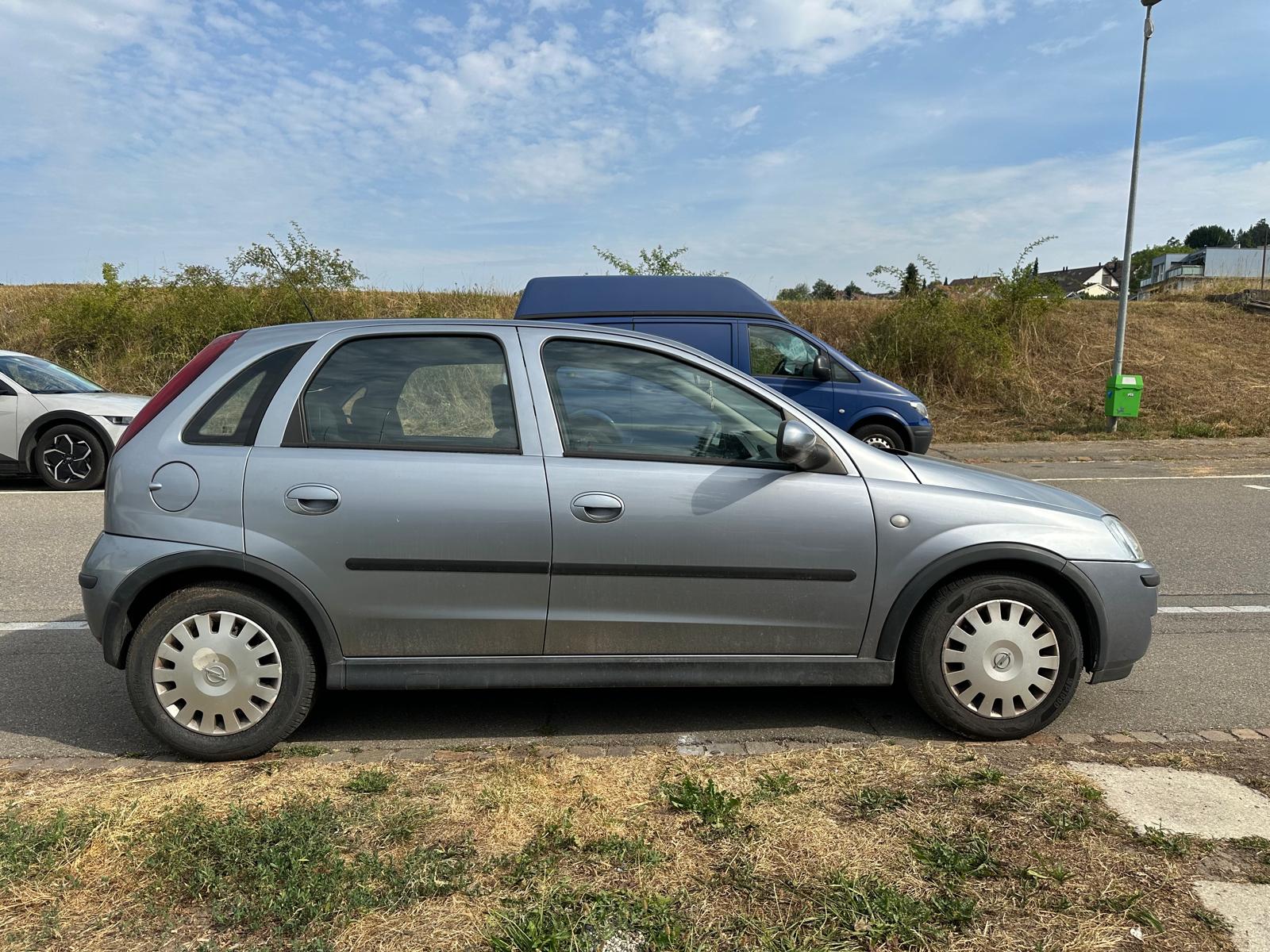 OPEL Corsa 1.4 TP Silverline-image-2