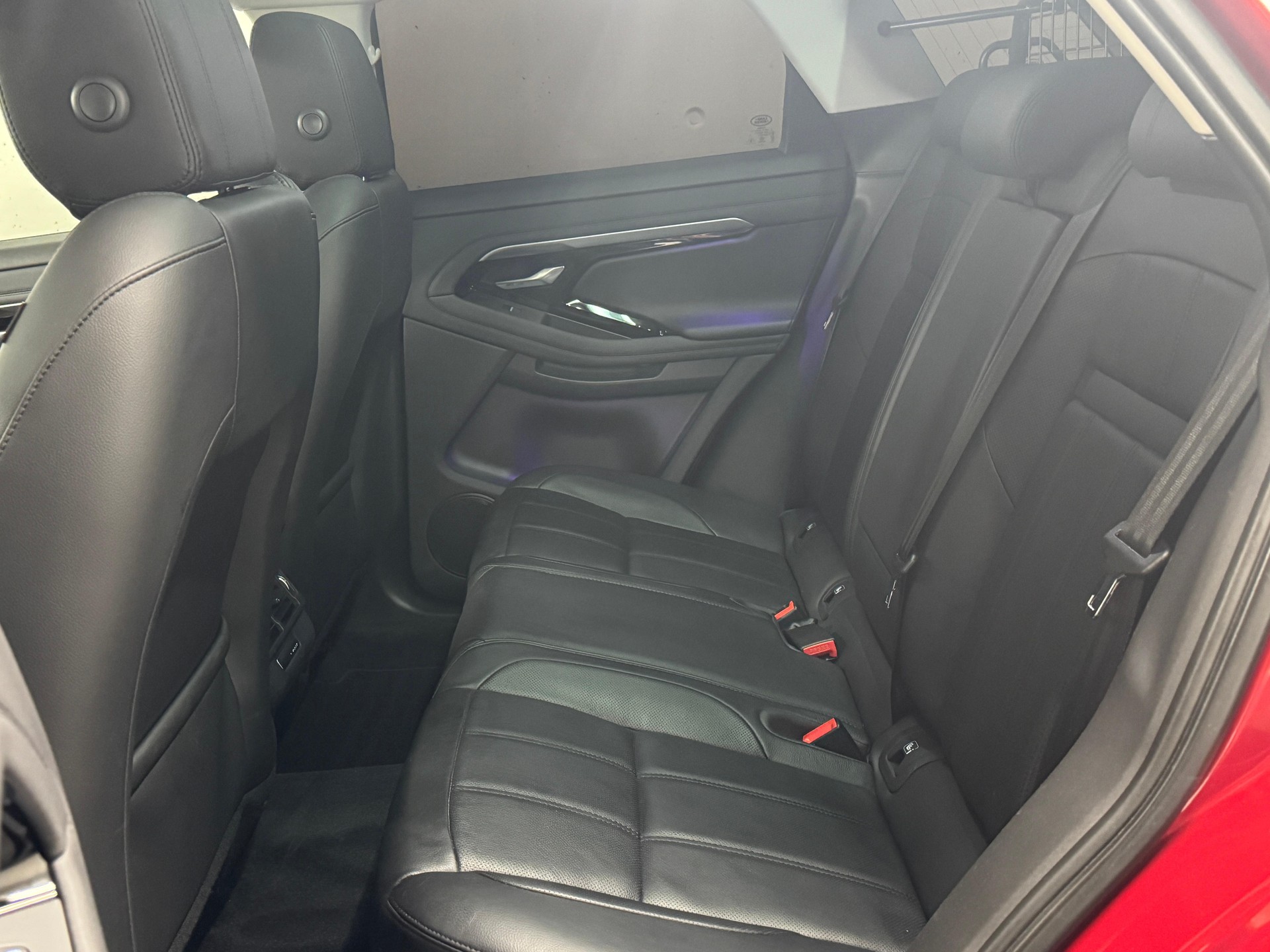 LAND ROVER Range Rover Evoque 2.0 D 240 R-Dynamic SE-image-4