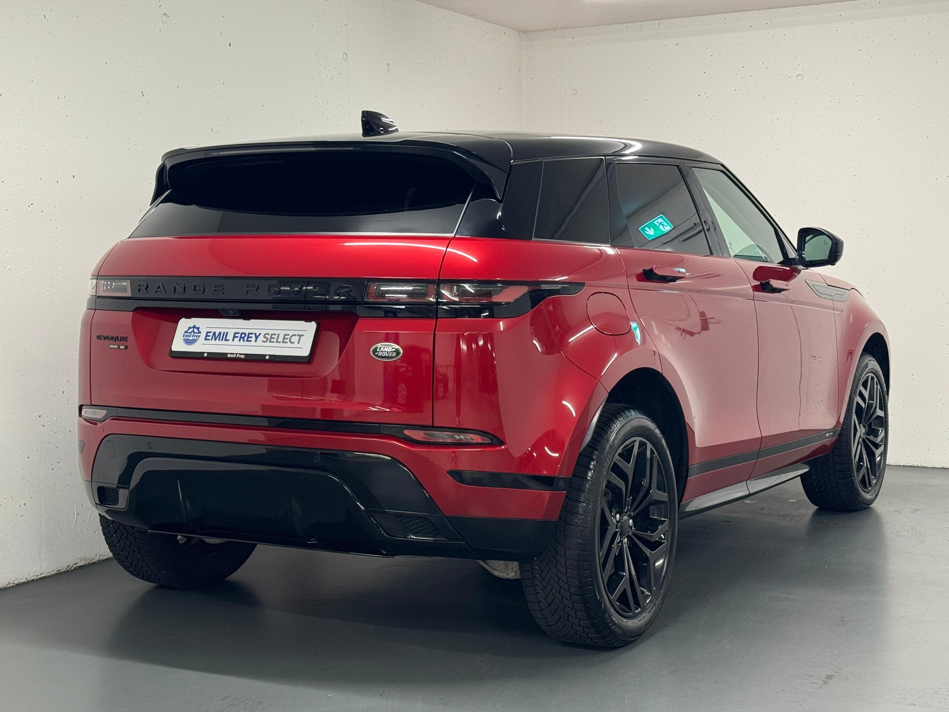 LAND ROVER Range Rover Evoque 2.0 D 240 R-Dynamic SE-image-11
