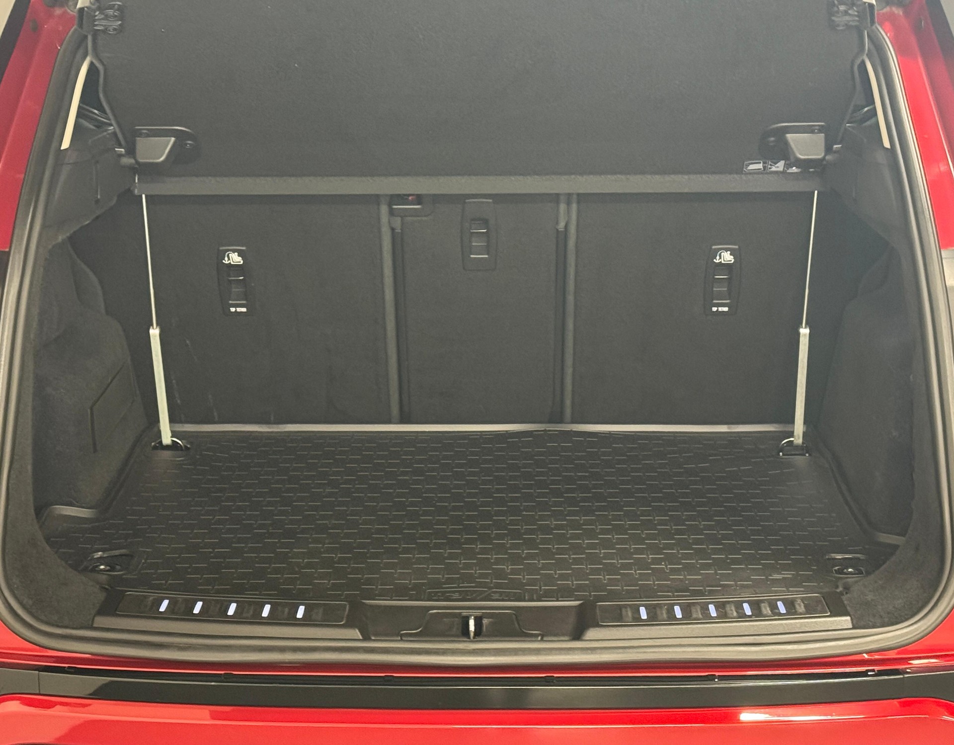LAND ROVER Range Rover Evoque 2.0 D 240 R-Dynamic SE-image-13