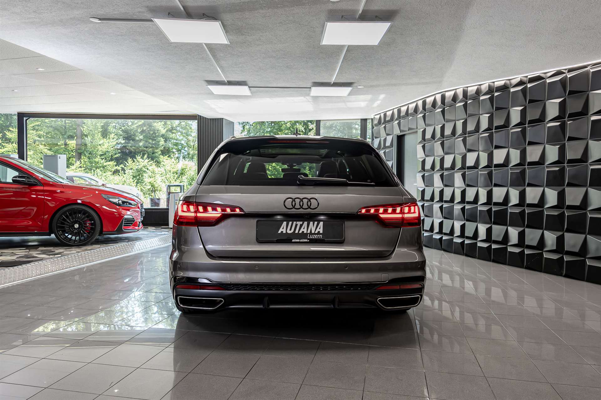 AUDI A4 Avant 40 TDI S line quattro S-tronic-image-4