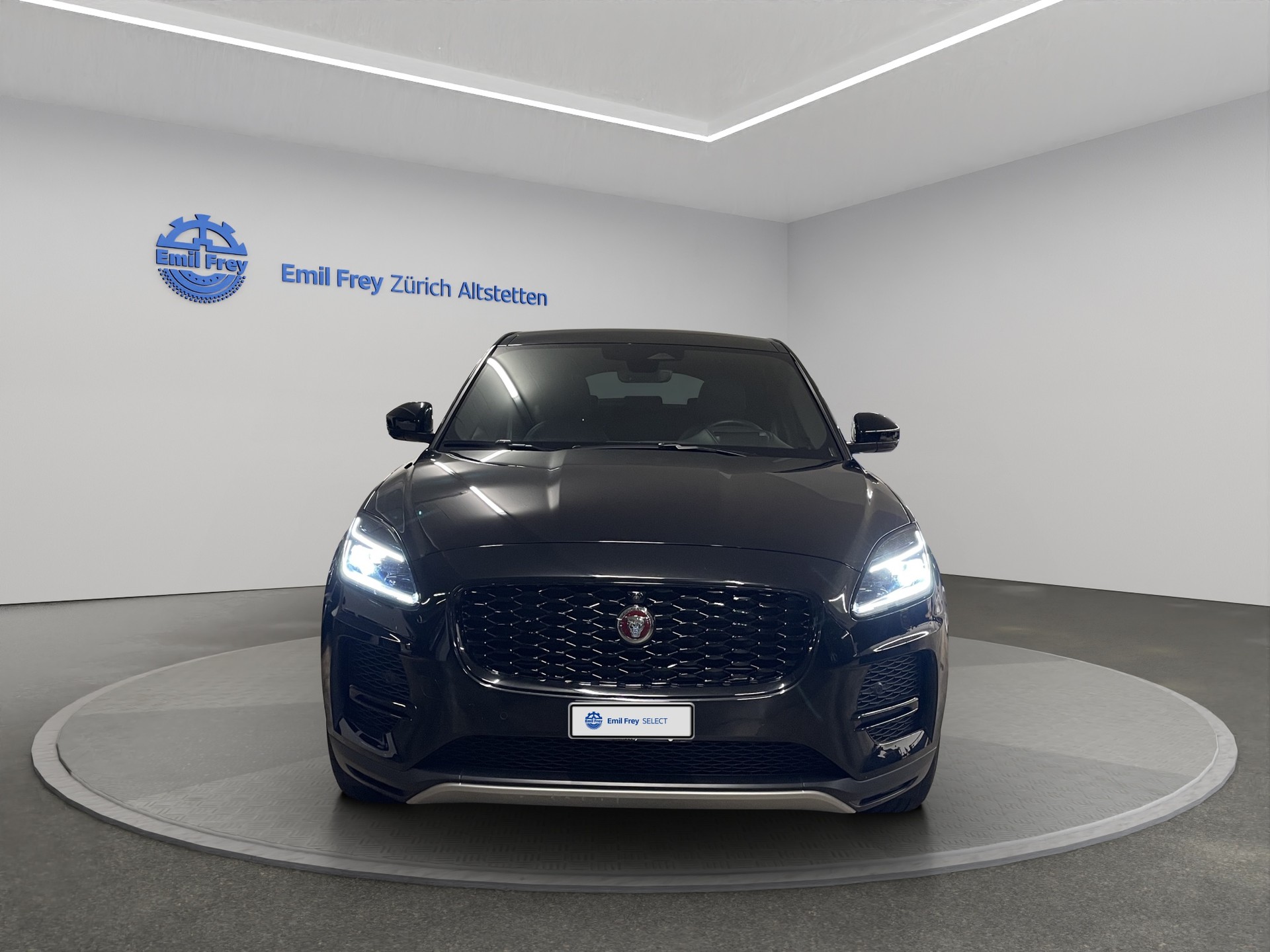 JAGUAR E-Pace 2.0 D I4 165 SE AWD-image-4