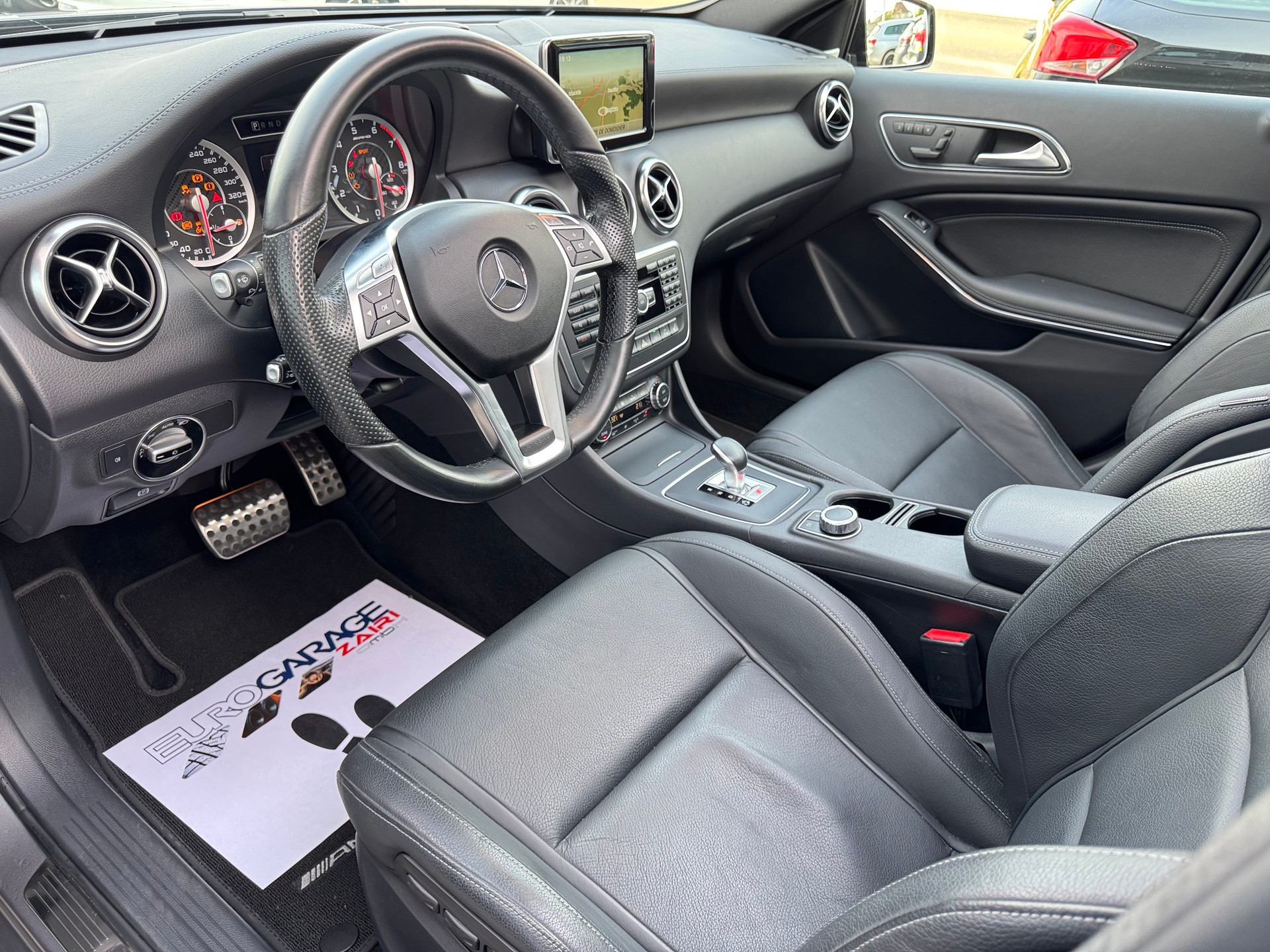 MERCEDES-BENZ A 45 AMG 4Matic Speedshift 7G-DCT-image-2