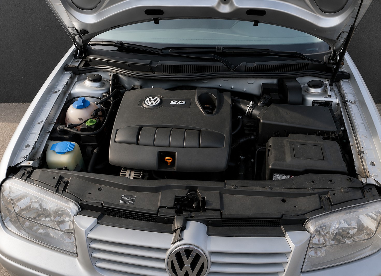 VW Bora Variant 2.0-image-3