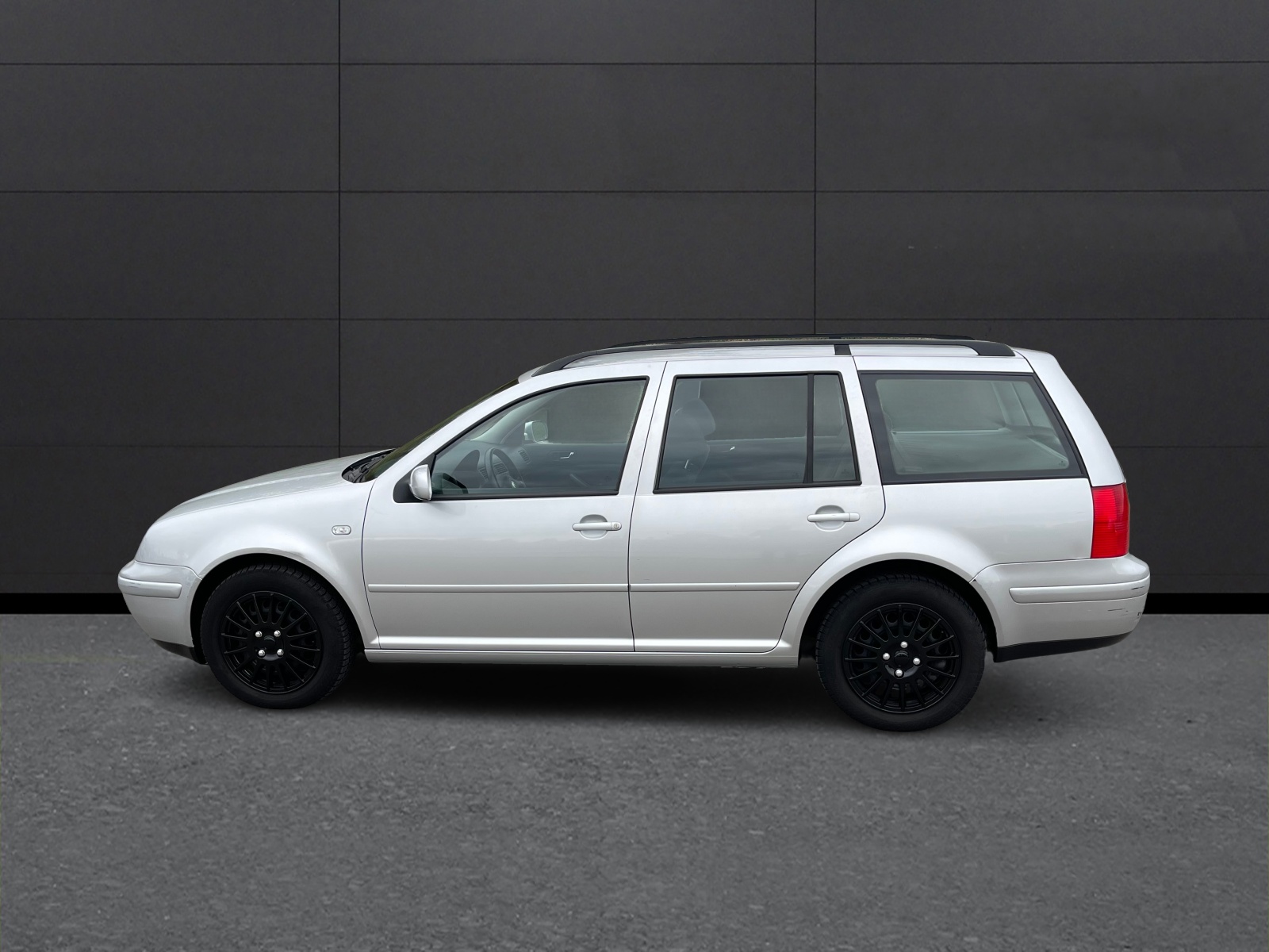 VW Bora Variant 2.0 Automat-showroom-element-3