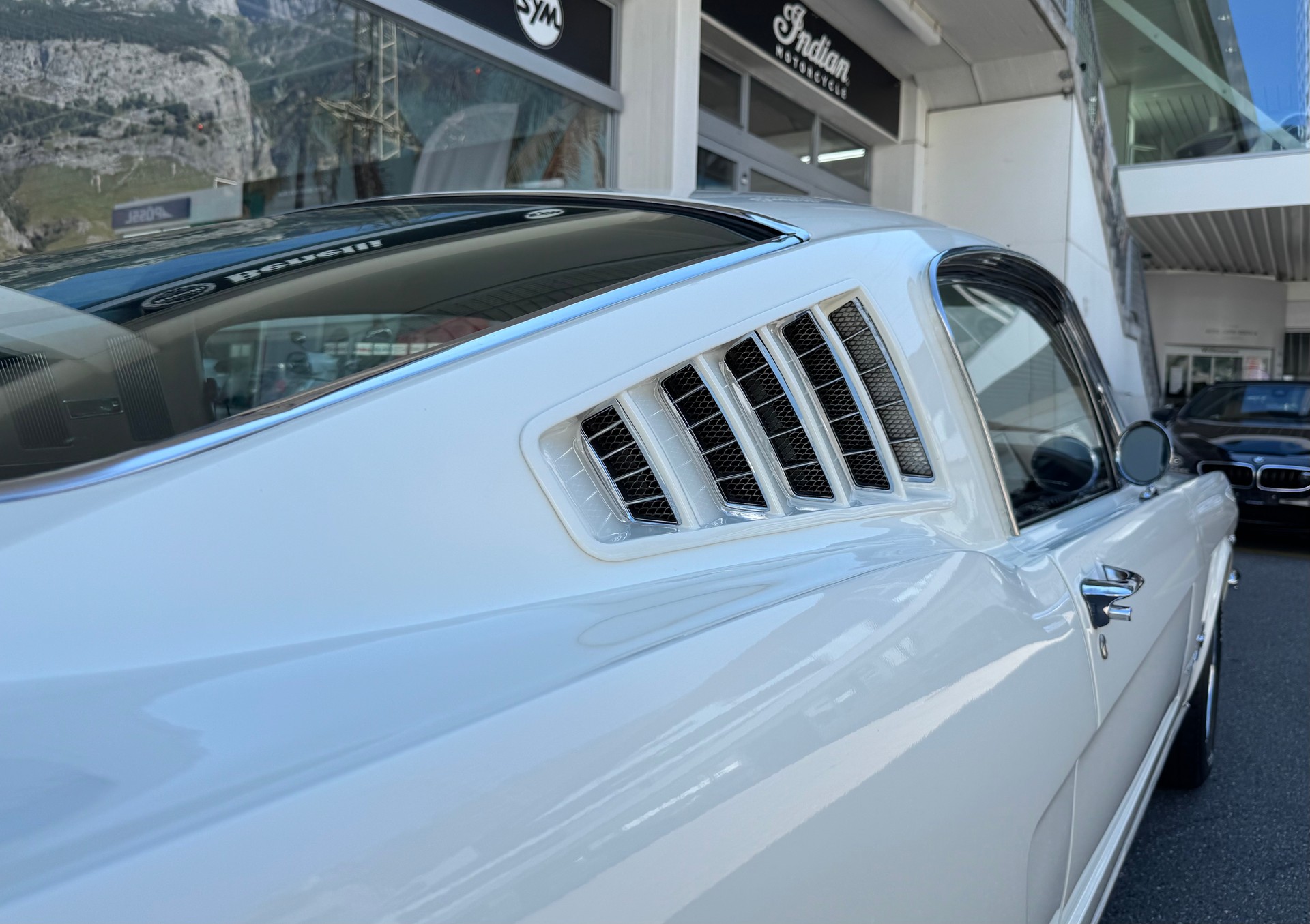 FORD V8 Fastback 302-image-6
