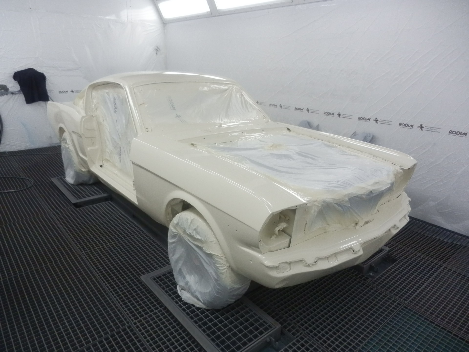 FORD V8 Fastback 302-image-22