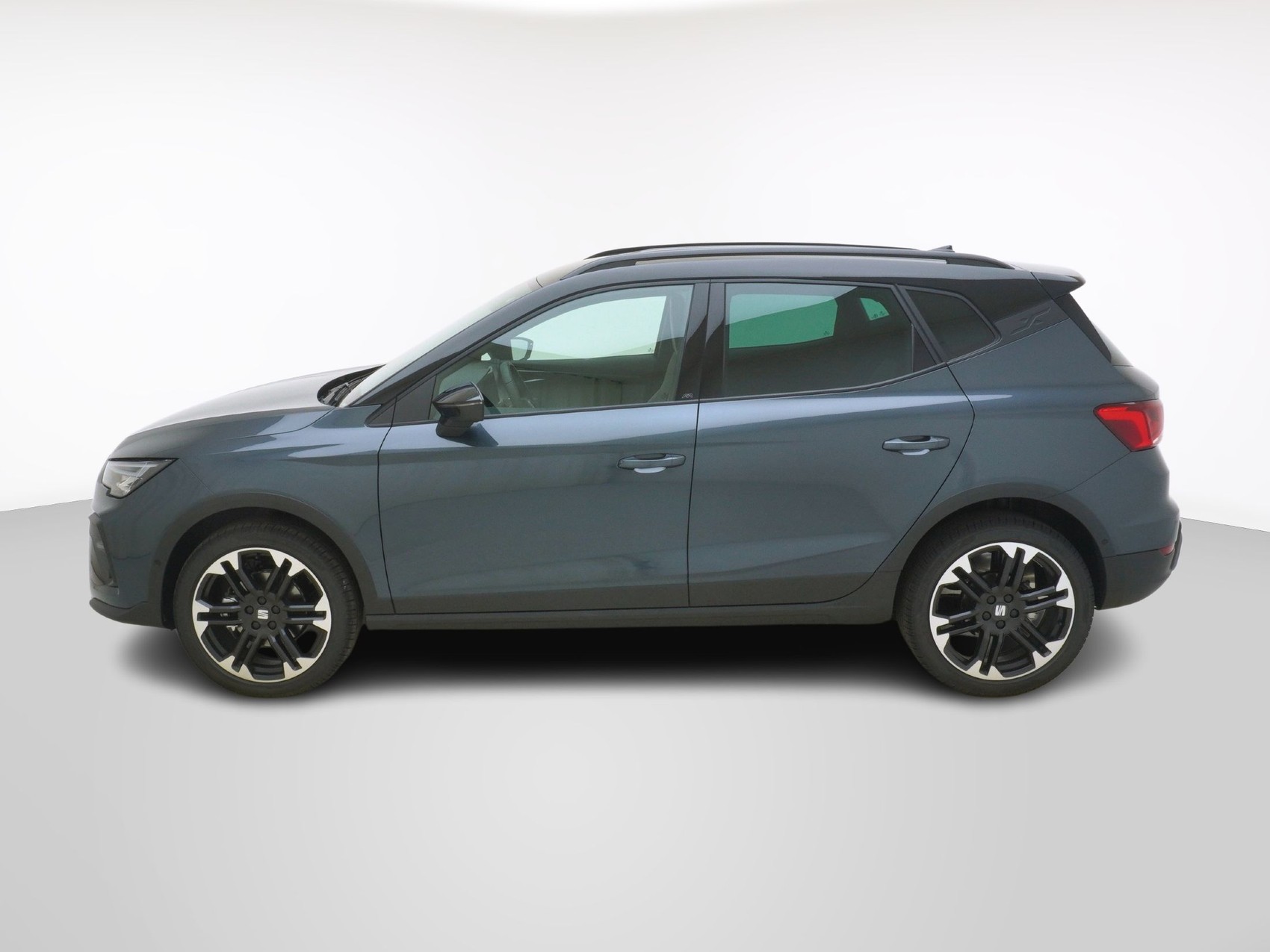 SEAT Arona 1.5 TSI FR DSG-image-1