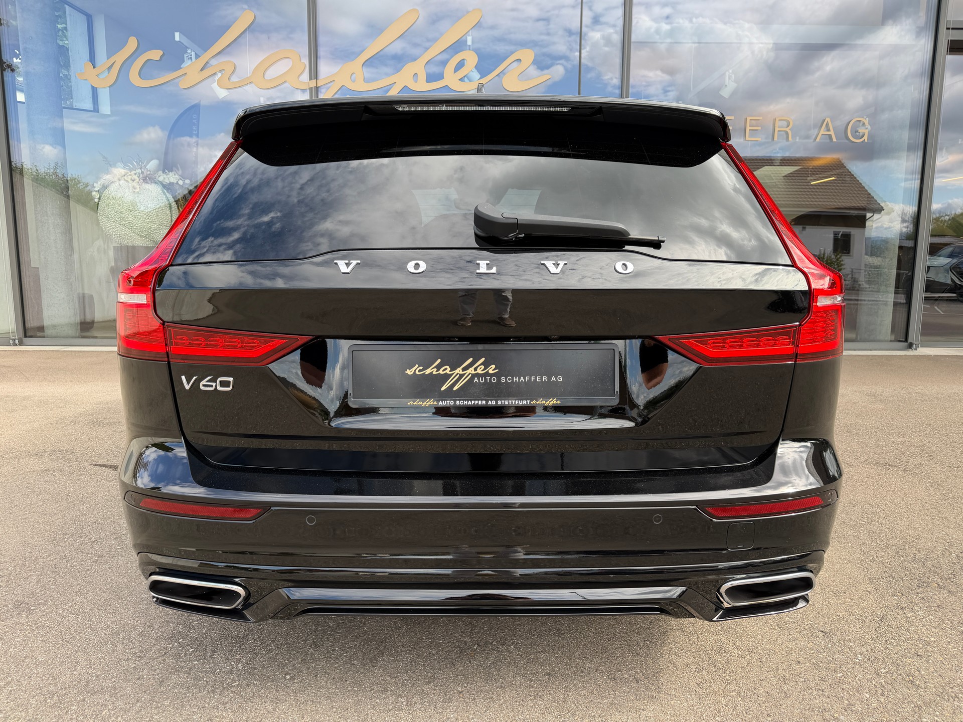 VOLVO V60 T5 R-Design Geartronic-image-7