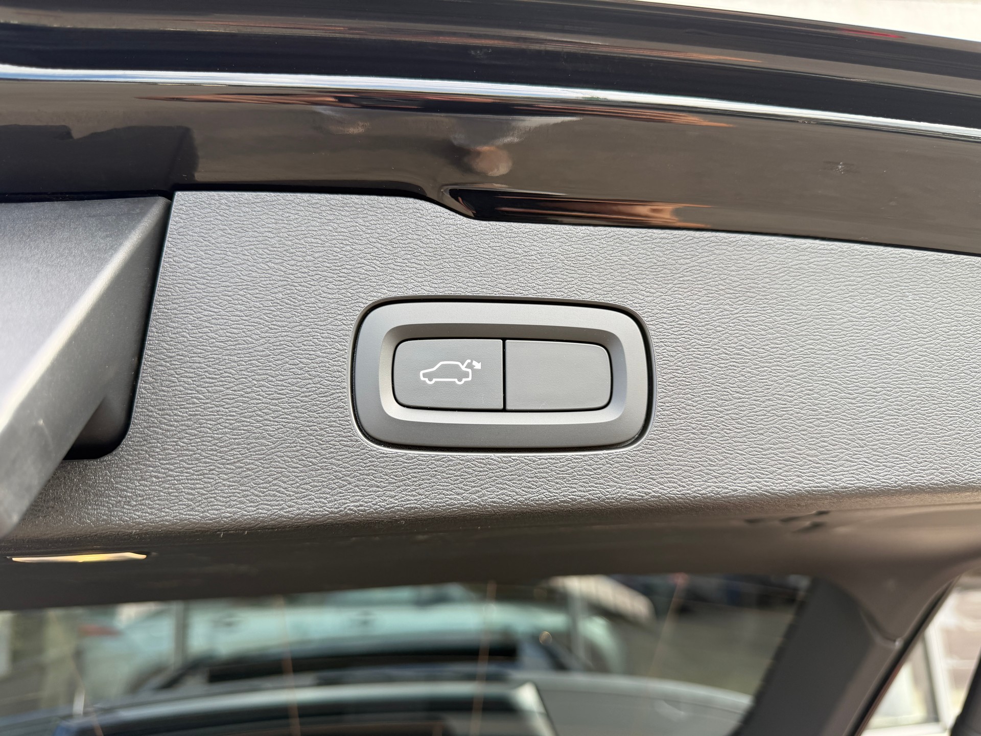 VOLVO V60 T5 R-Design Geartronic-image-26