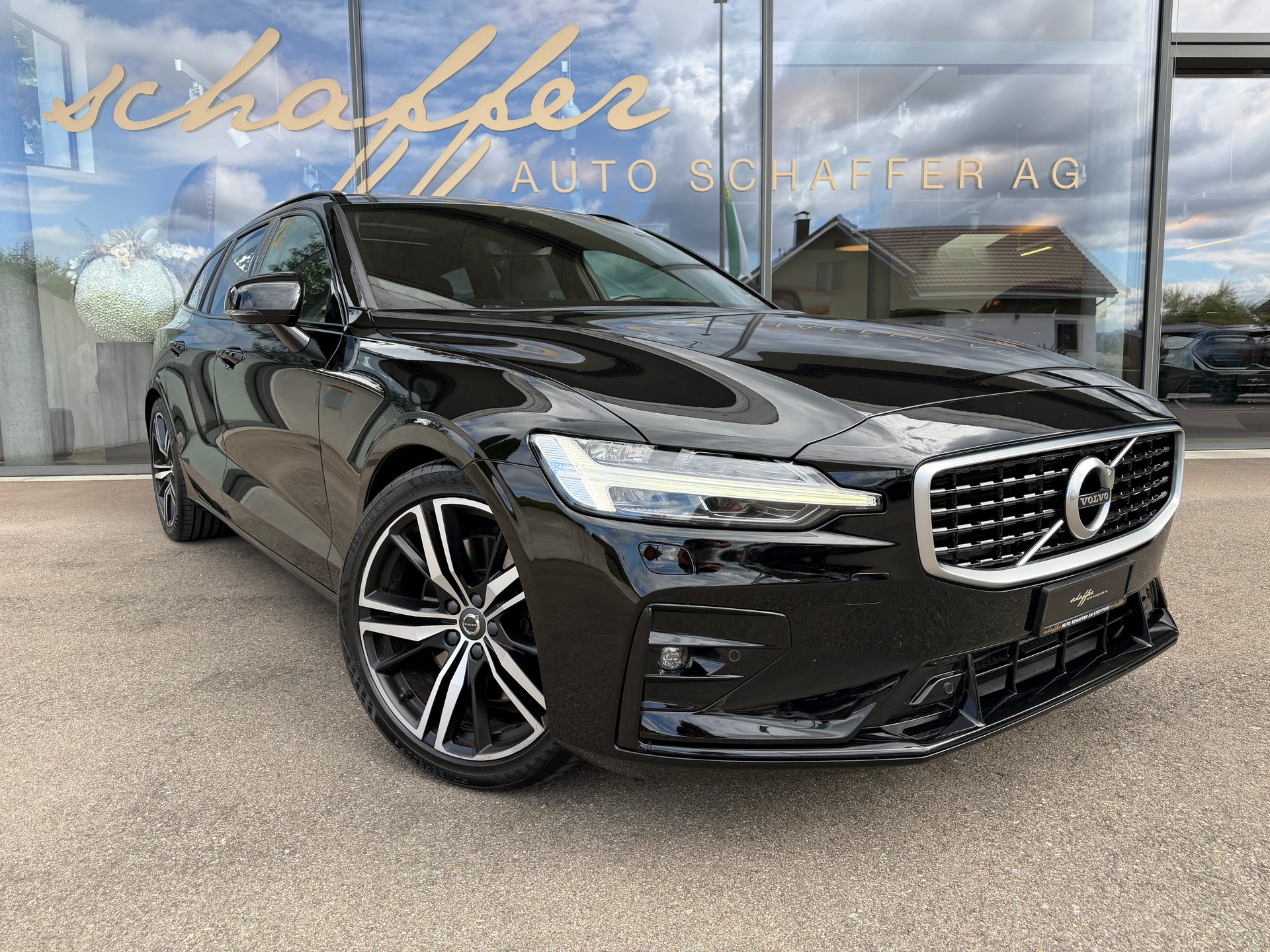 VOLVO V60 T5 R-Design Geartronic-image-3