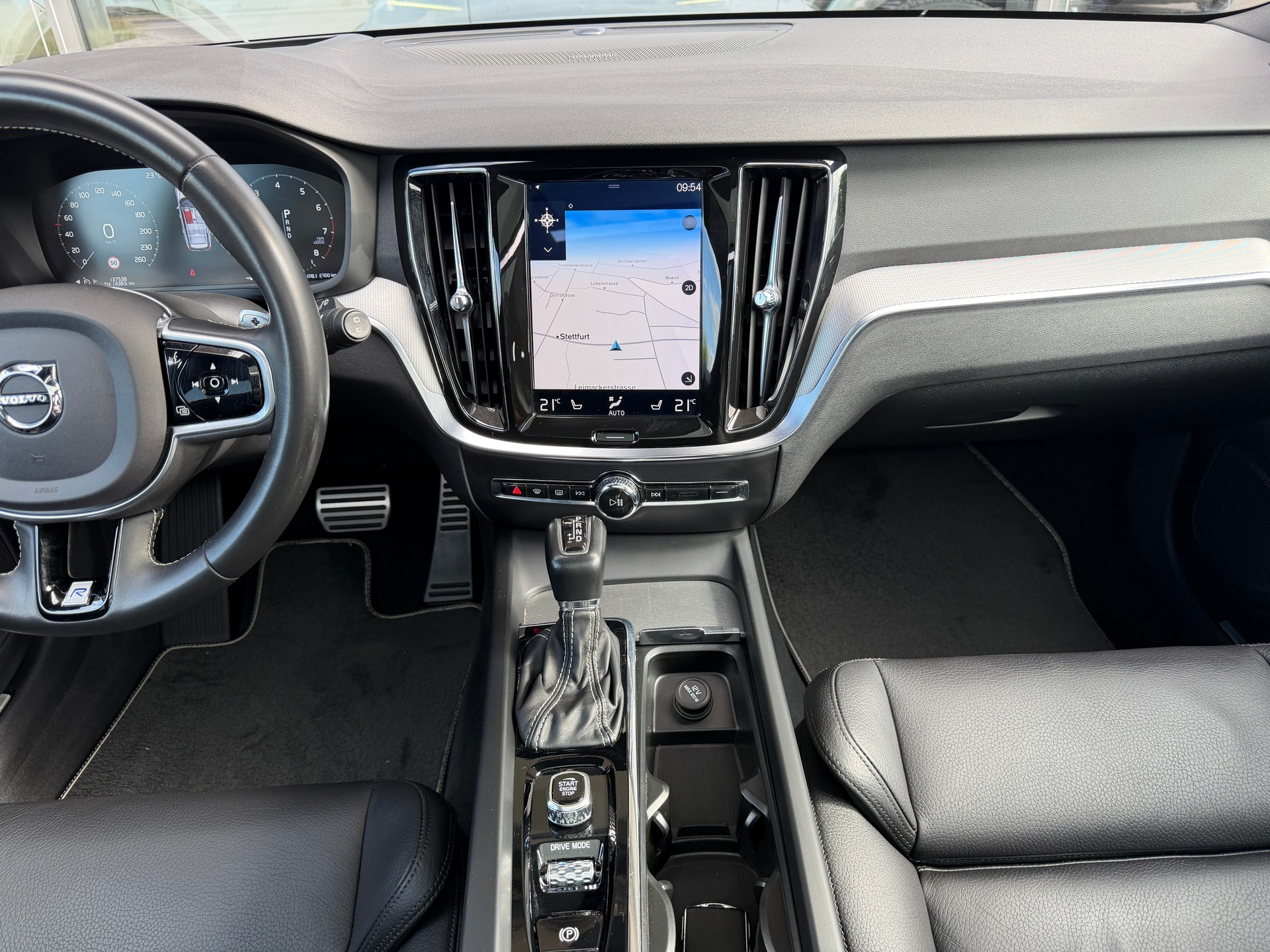 VOLVO V60 T5 R-Design Geartronic-image-22