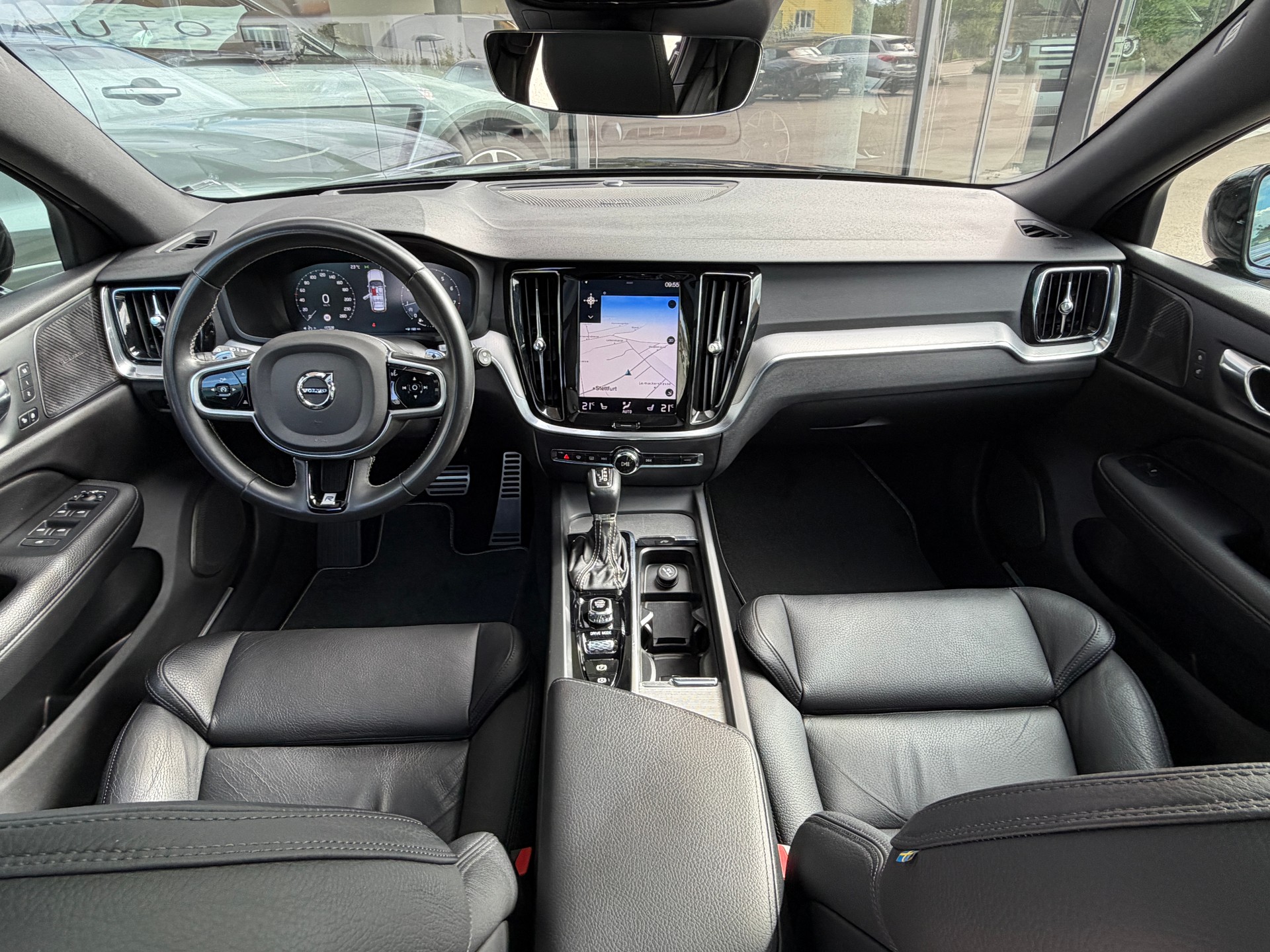 VOLVO V60 T5 R-Design Geartronic-image-23