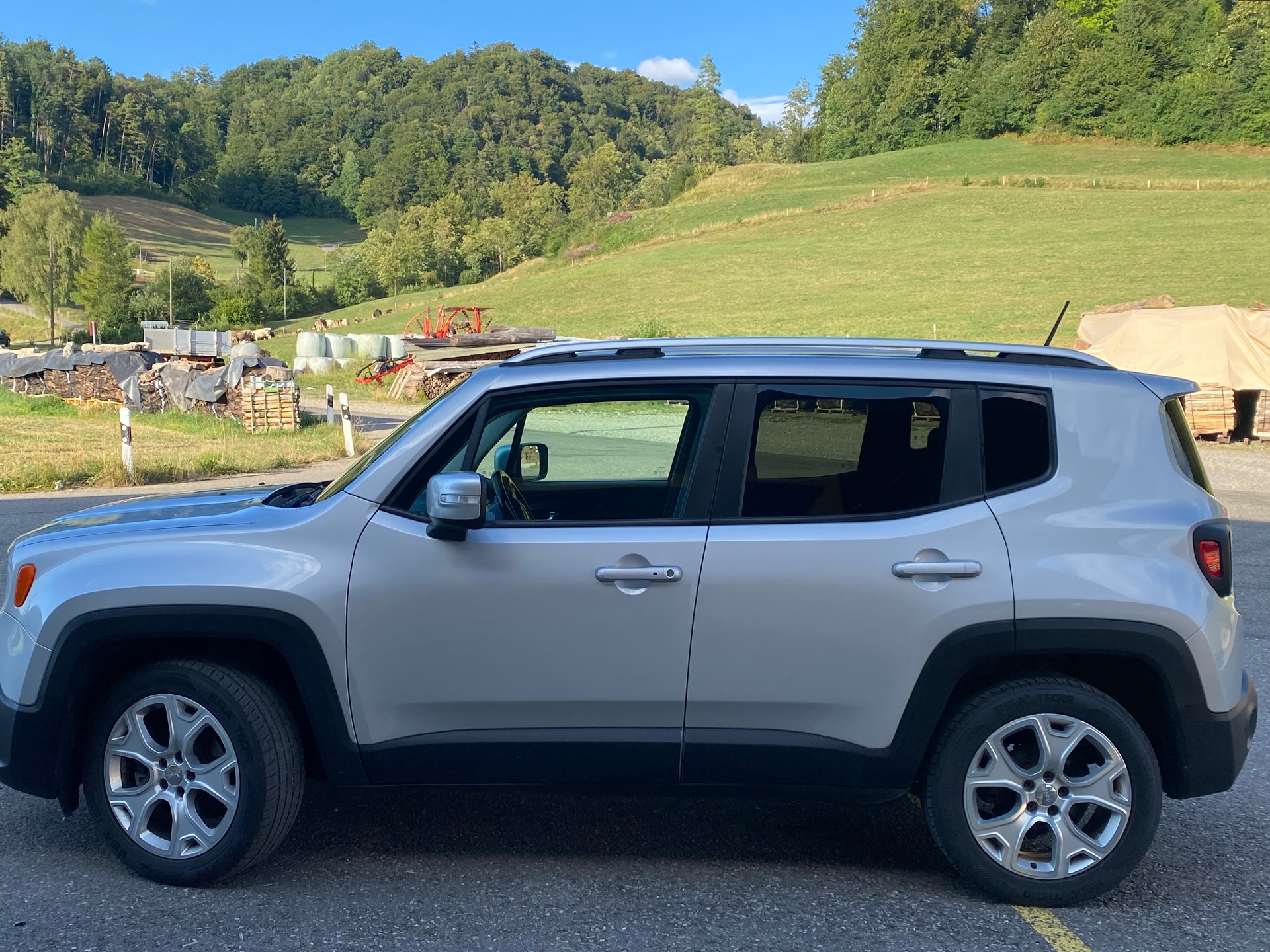 JEEP Renegade 2.0 CRD Limited AWD + Low Range 9ATX-image-1
