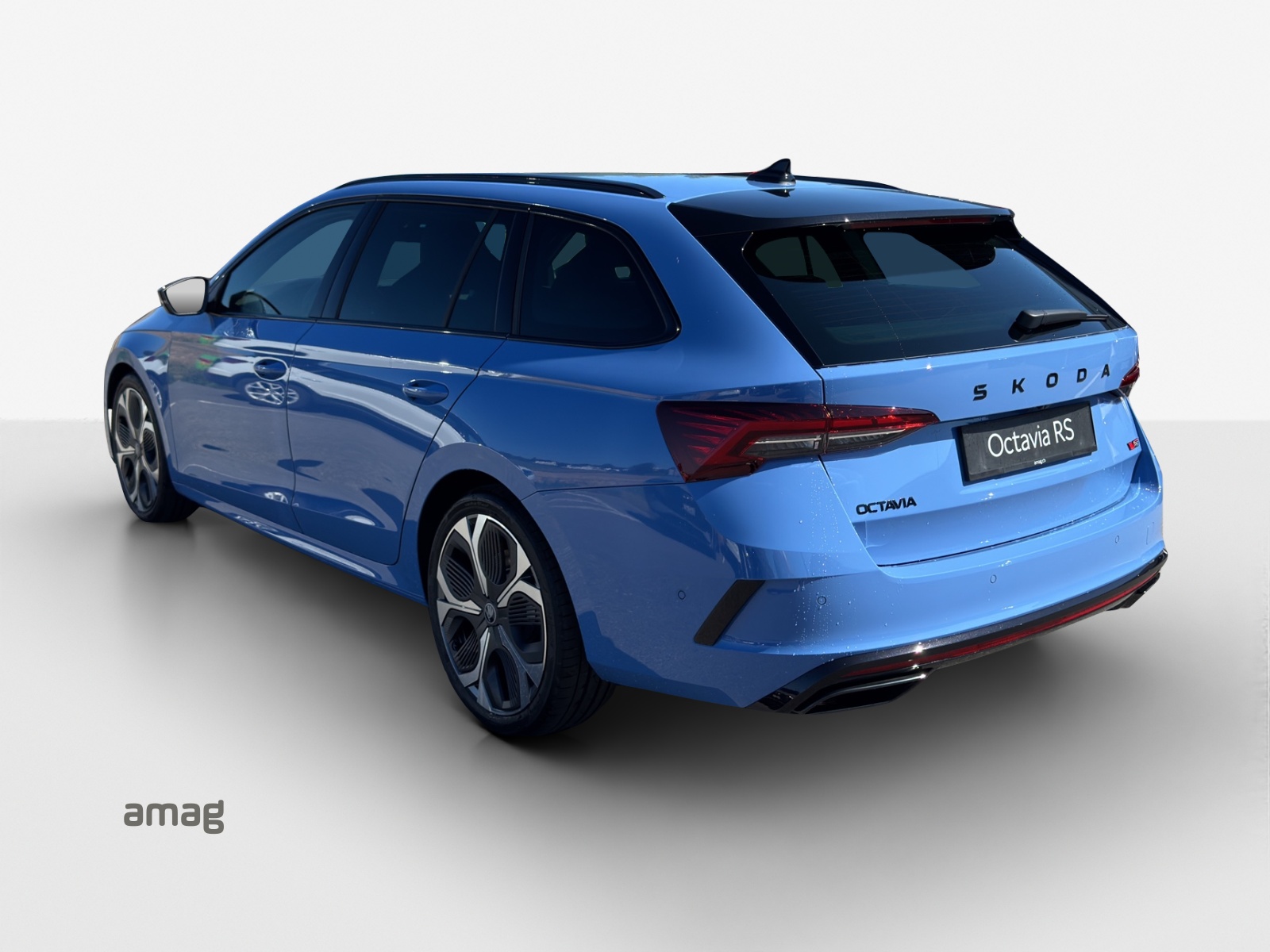 SKODA Octavia RS 30 Years Edition-image-2