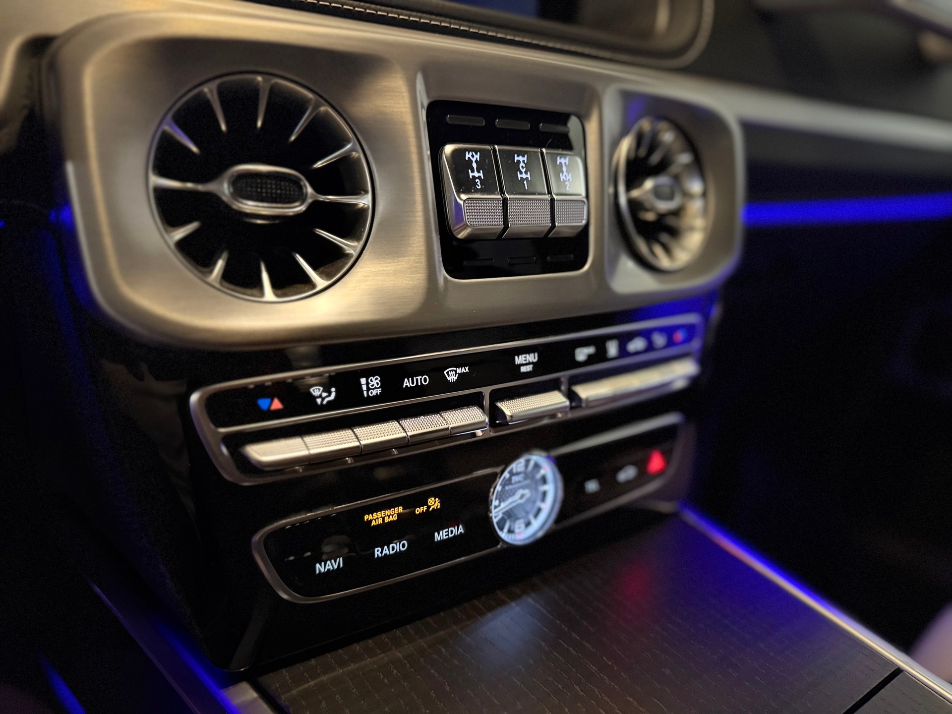 MERCEDES-BENZ G 500 BRABUS Invicto Pure VR6 ERV (Gepanzert)-image-19