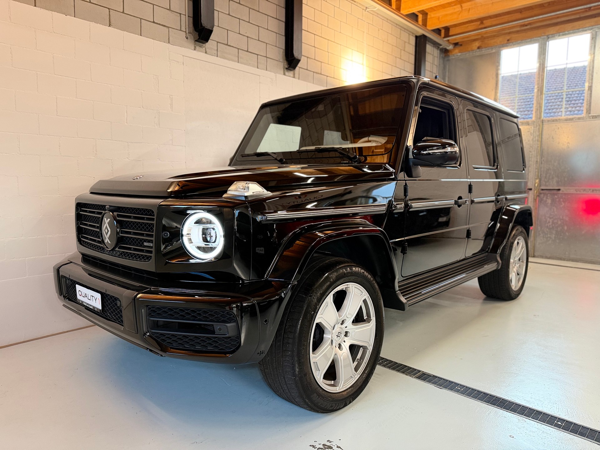 MERCEDES-BENZ G 500 BRABUS Invicto Pure VR6 ERV (Gepanzert)-image-0