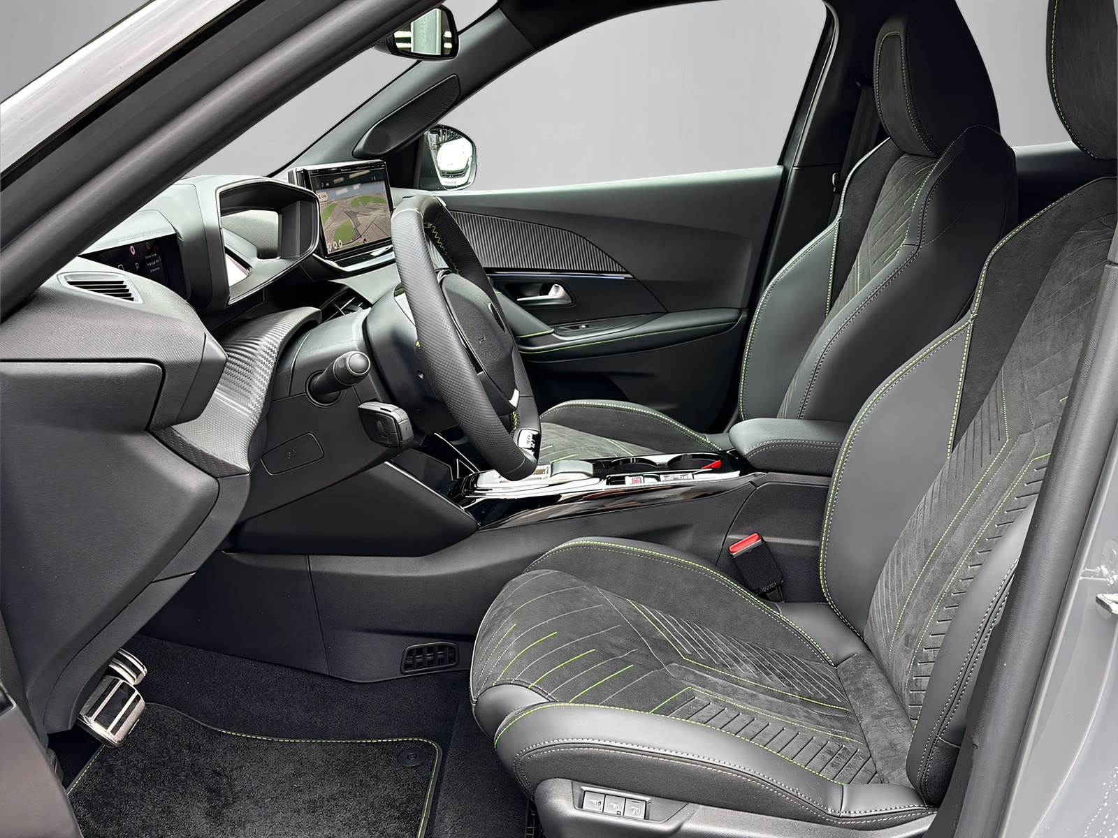 PEUGEOT 2008 1.2 Hybrid 145 GT Exclusive-image-2