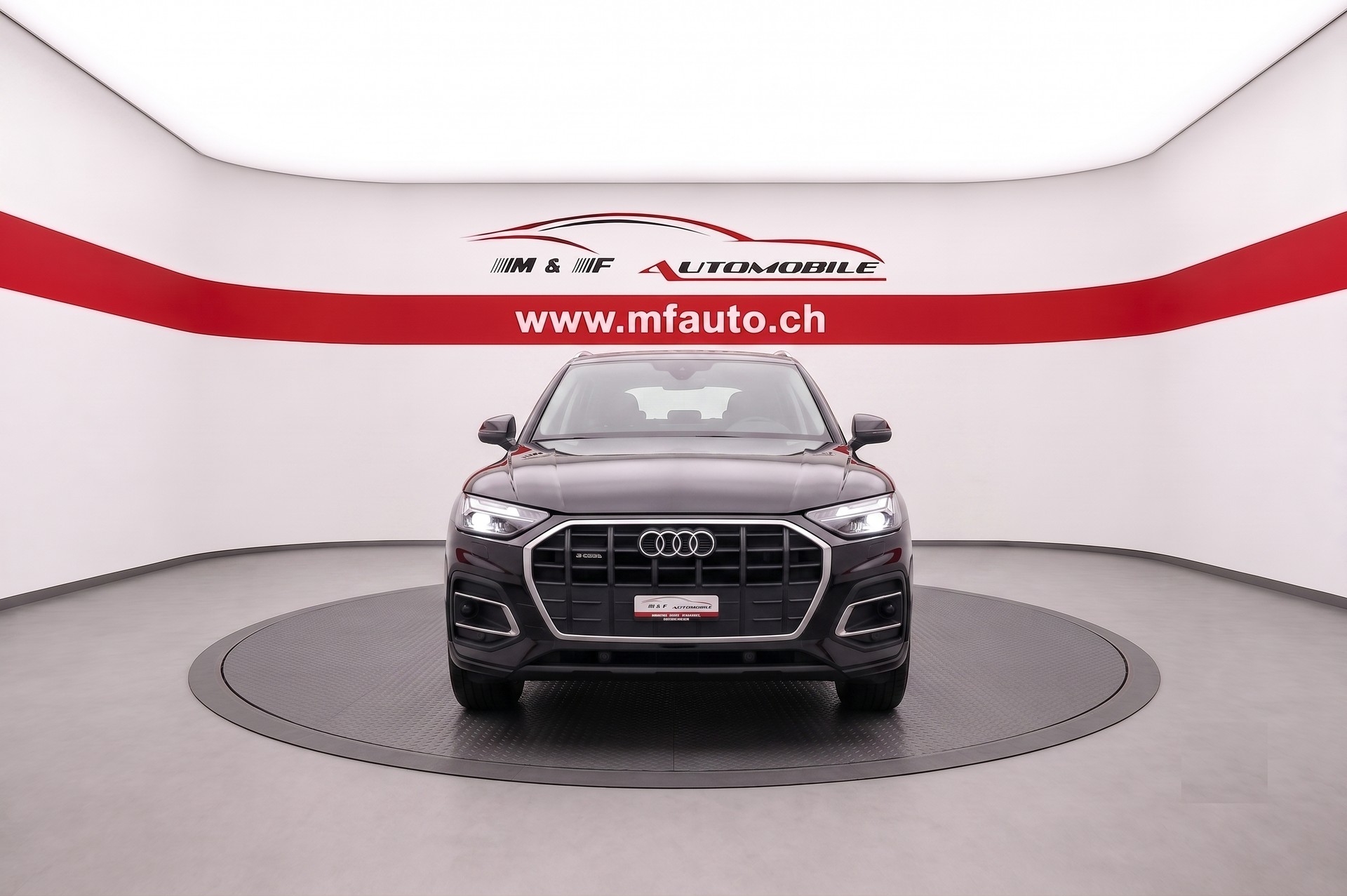 AUDI Q5 2.0 40 TDI quattro S-Tronic CH FZ MIT GRARIS SERVICE-image-2