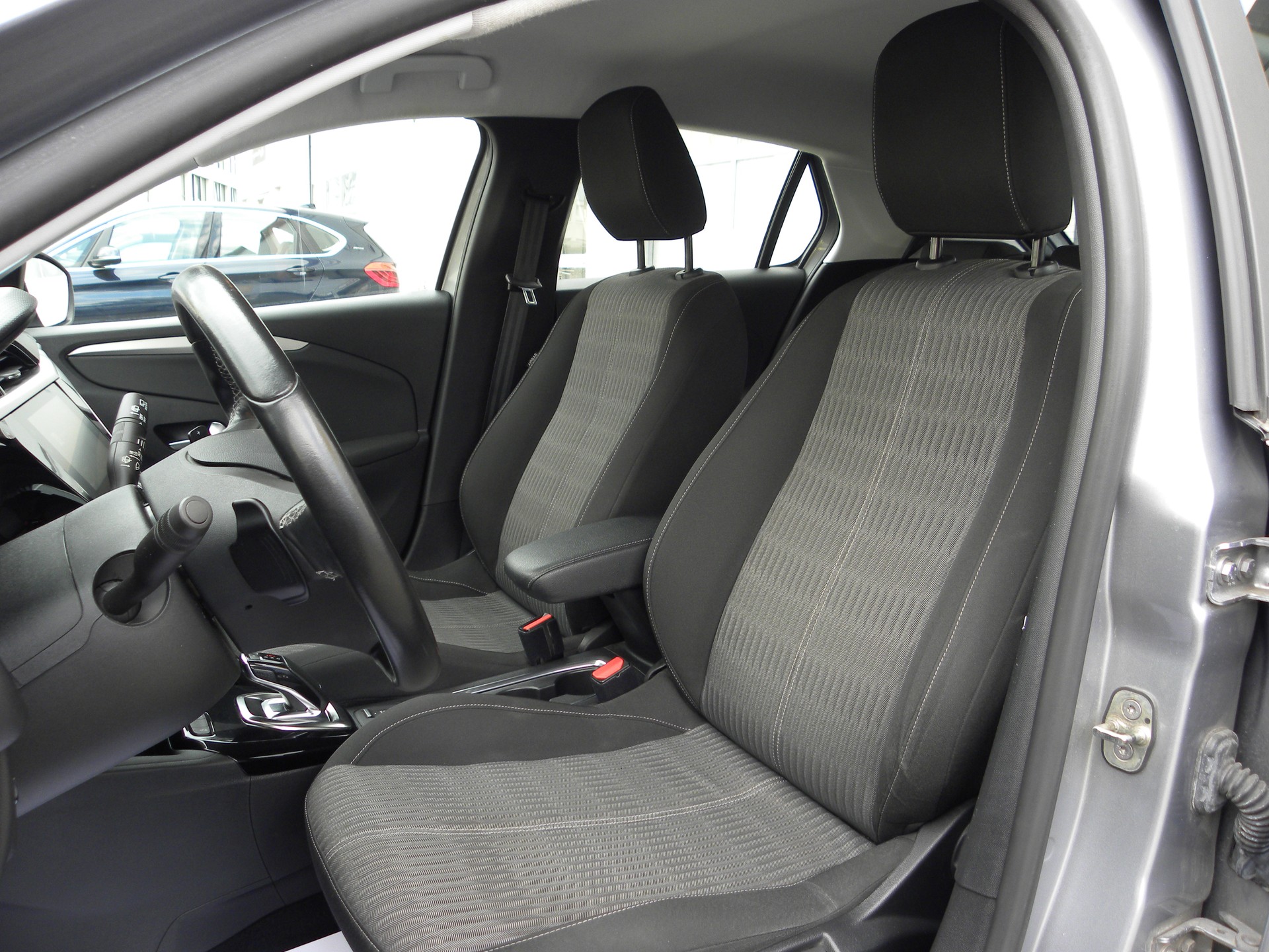 OPEL Corsa 1.2 TP Edition Automat-image-8