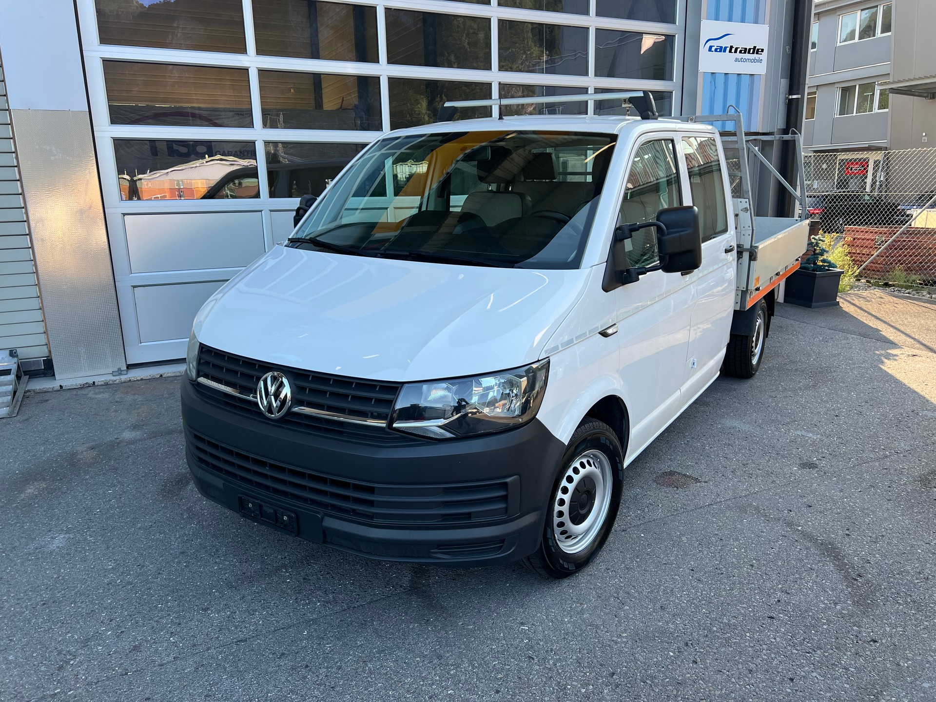 VW T6 2.0 TDI DSG PS 140 *** 5 Sitze * Alubrücke * Nutzlast 1120 kg * AHK 2500 kg *-image-2