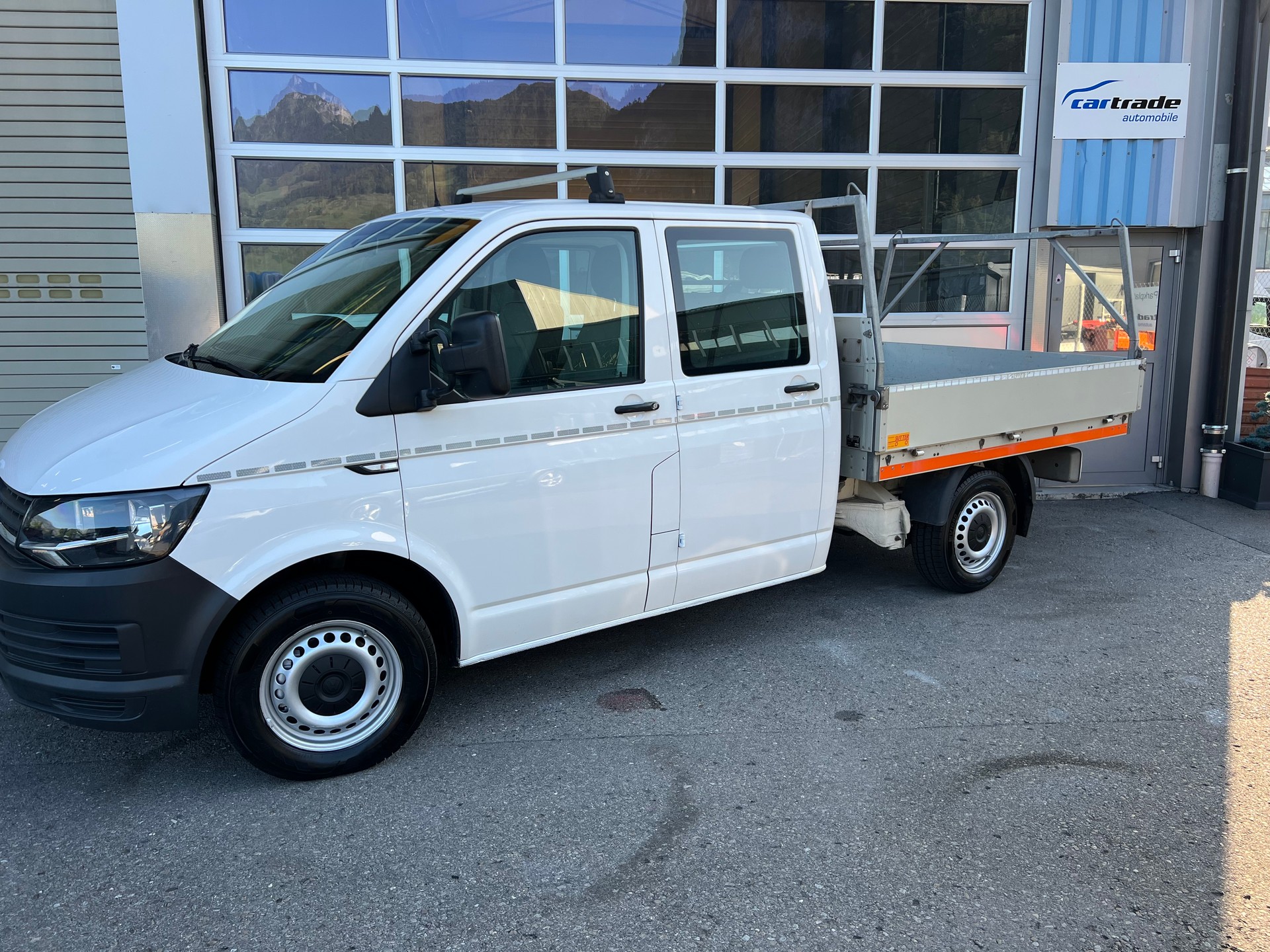 VW T6 2.0 TDI DSG PS 140 *** 5 Sitze * Alubrücke * Nutzlast 1120 kg * AHK 2500 kg *-image-3