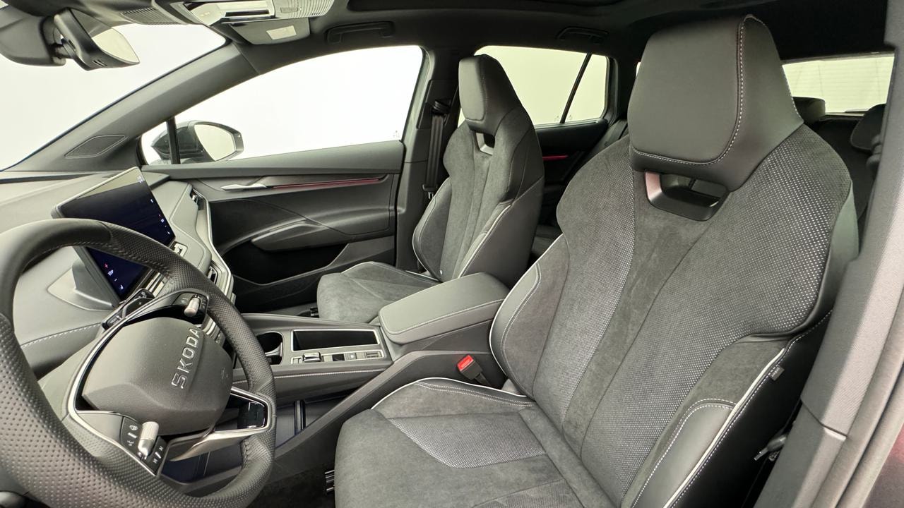 SKODA Enyaq 85x Sportline 4x4-image-4