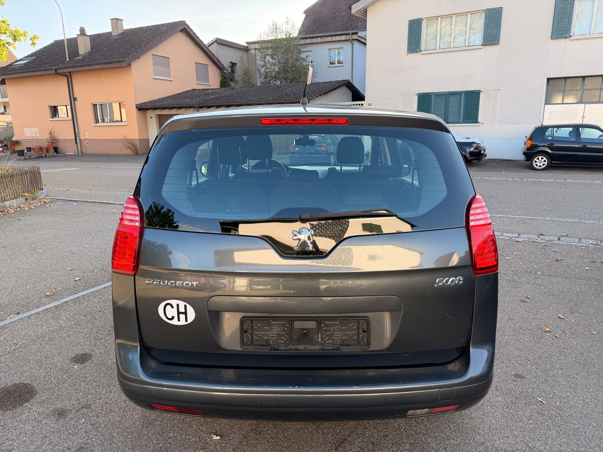 PEUGEOT 5008 1.6 16V VTI Trendy Clim-image-3