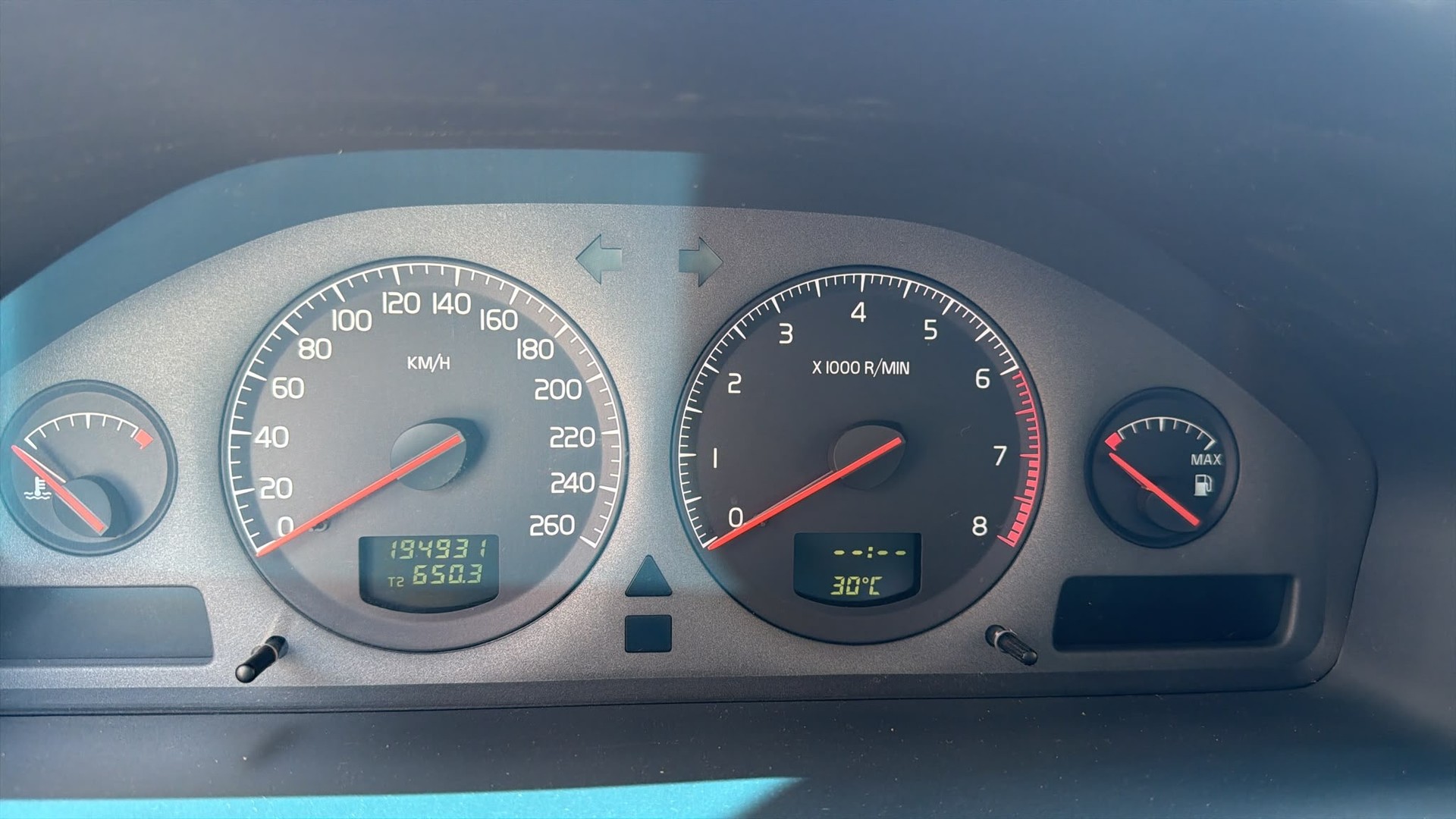 VOLVO V70 2.4T XC AWD Ocean Race-image-9