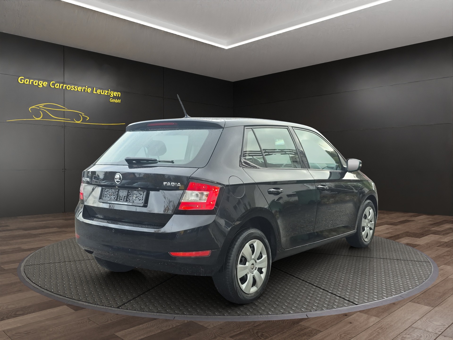 SKODA Fabia 1.0 MPI Ambition-image-3