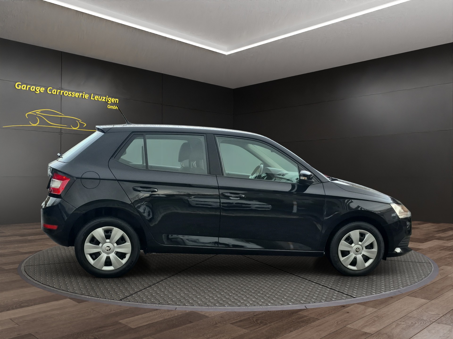 SKODA Fabia 1.0 MPI Ambition-image-6