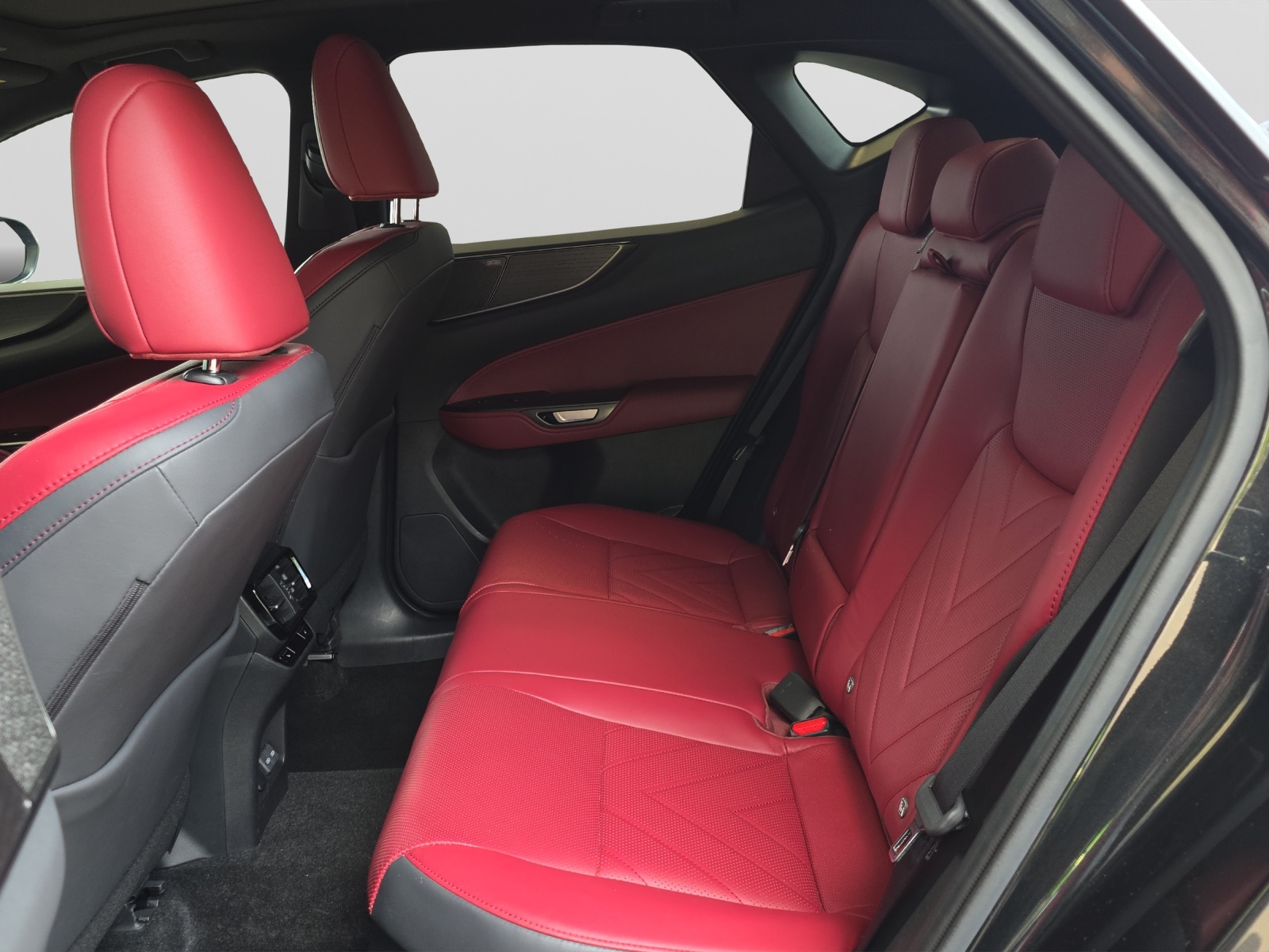 LEXUS NX 350h Excellence-image-12