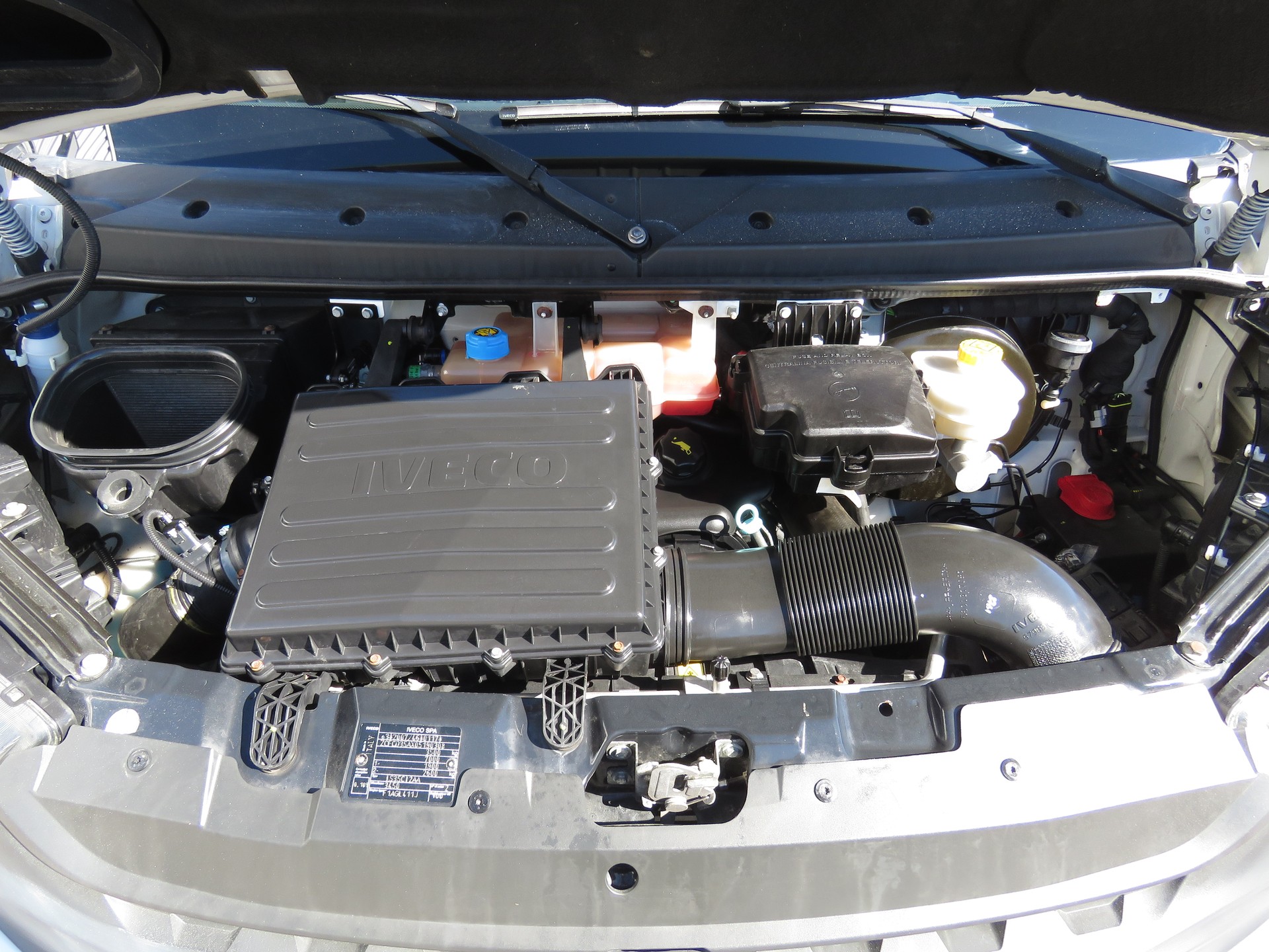 IVECO 35 C 14-image-10