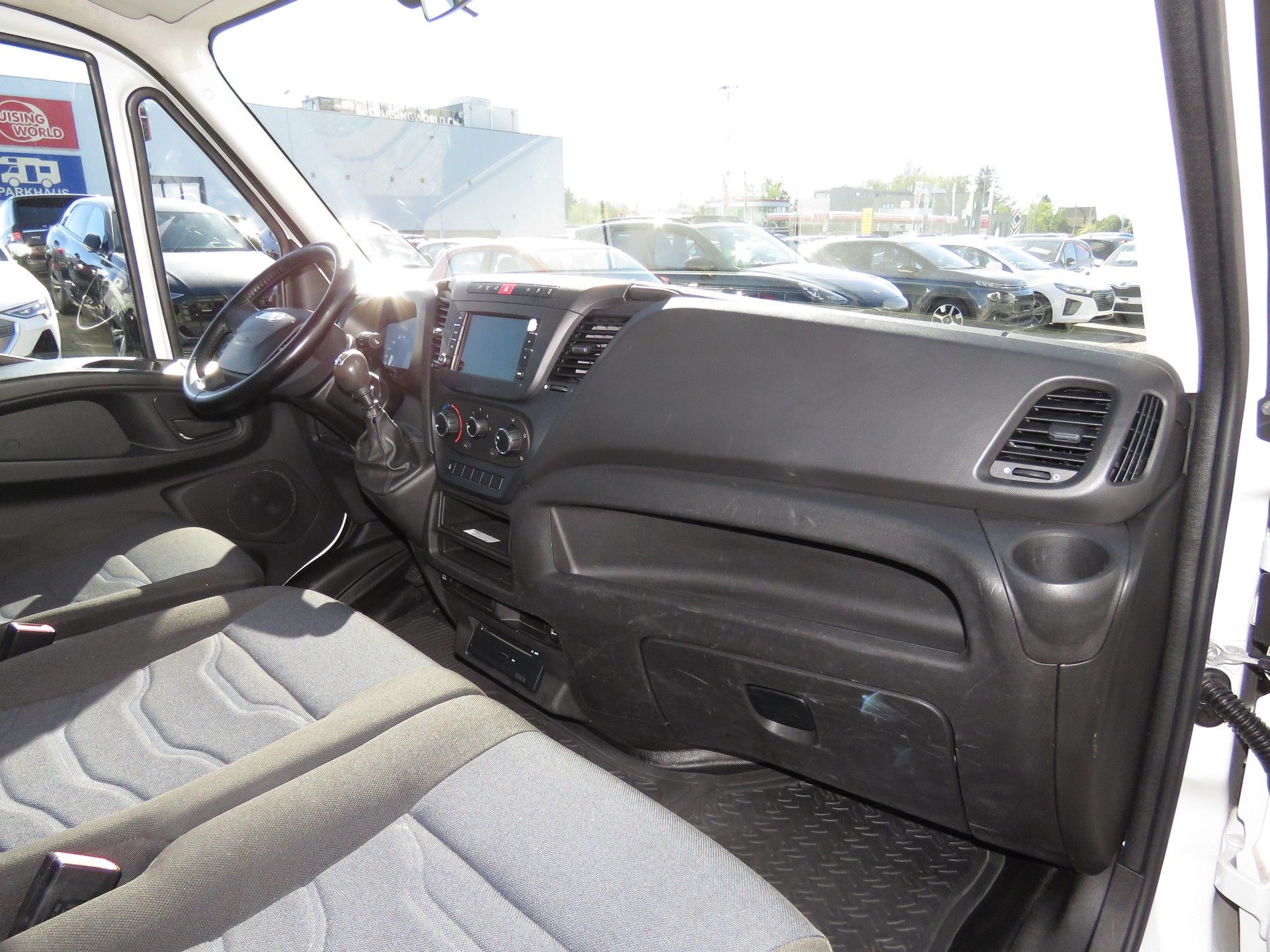 IVECO 35 C 14-image-8