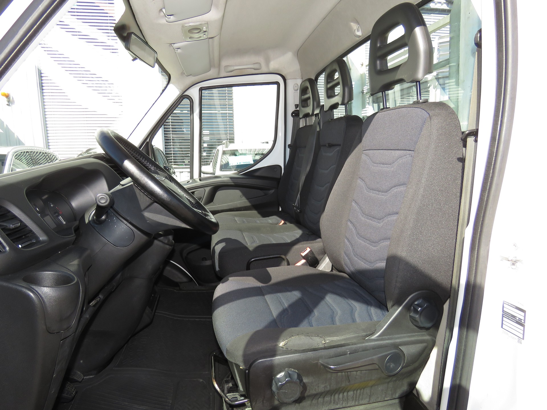 IVECO 35 C 14-image-7