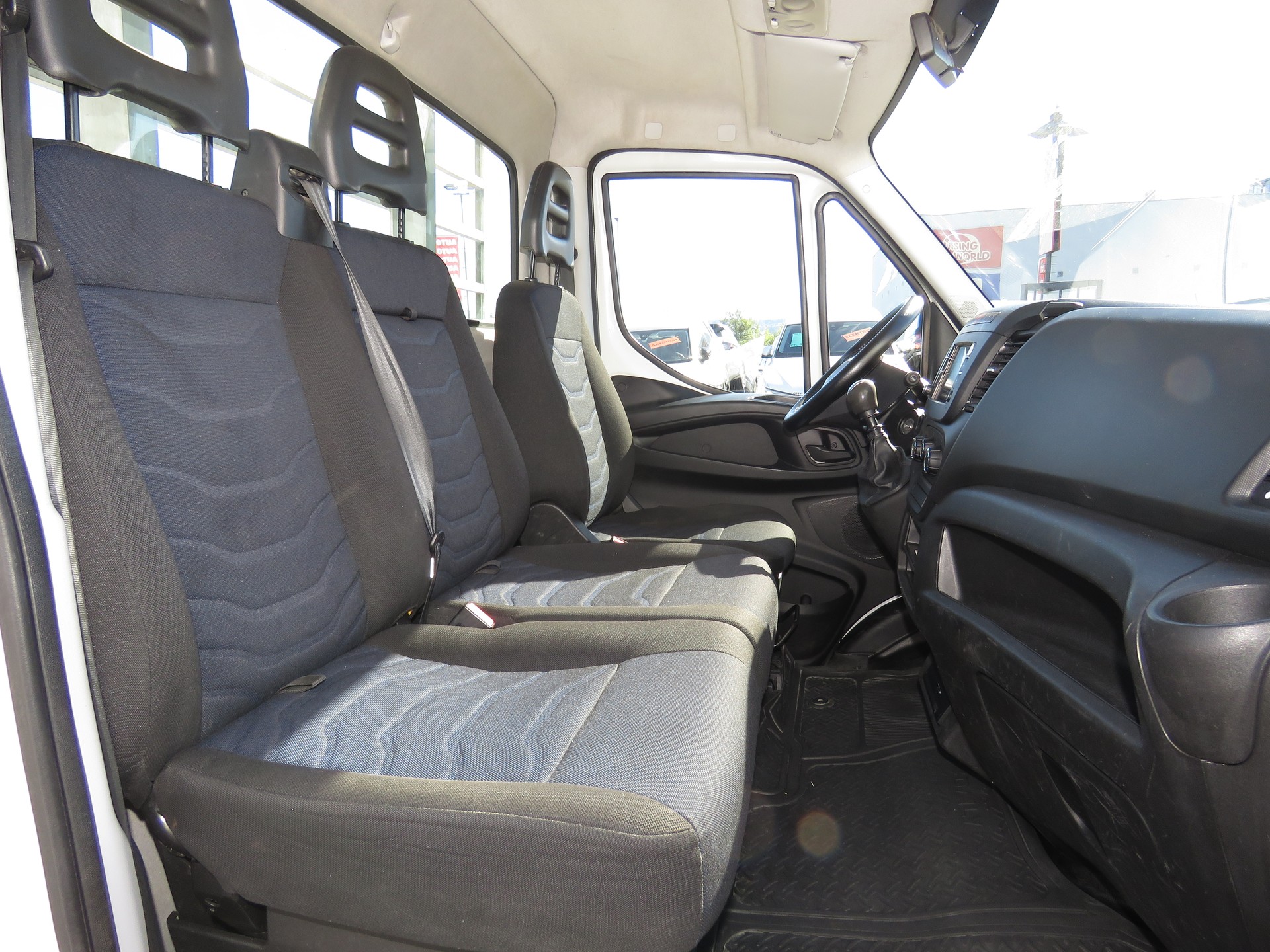 IVECO 35 C 14-image-9