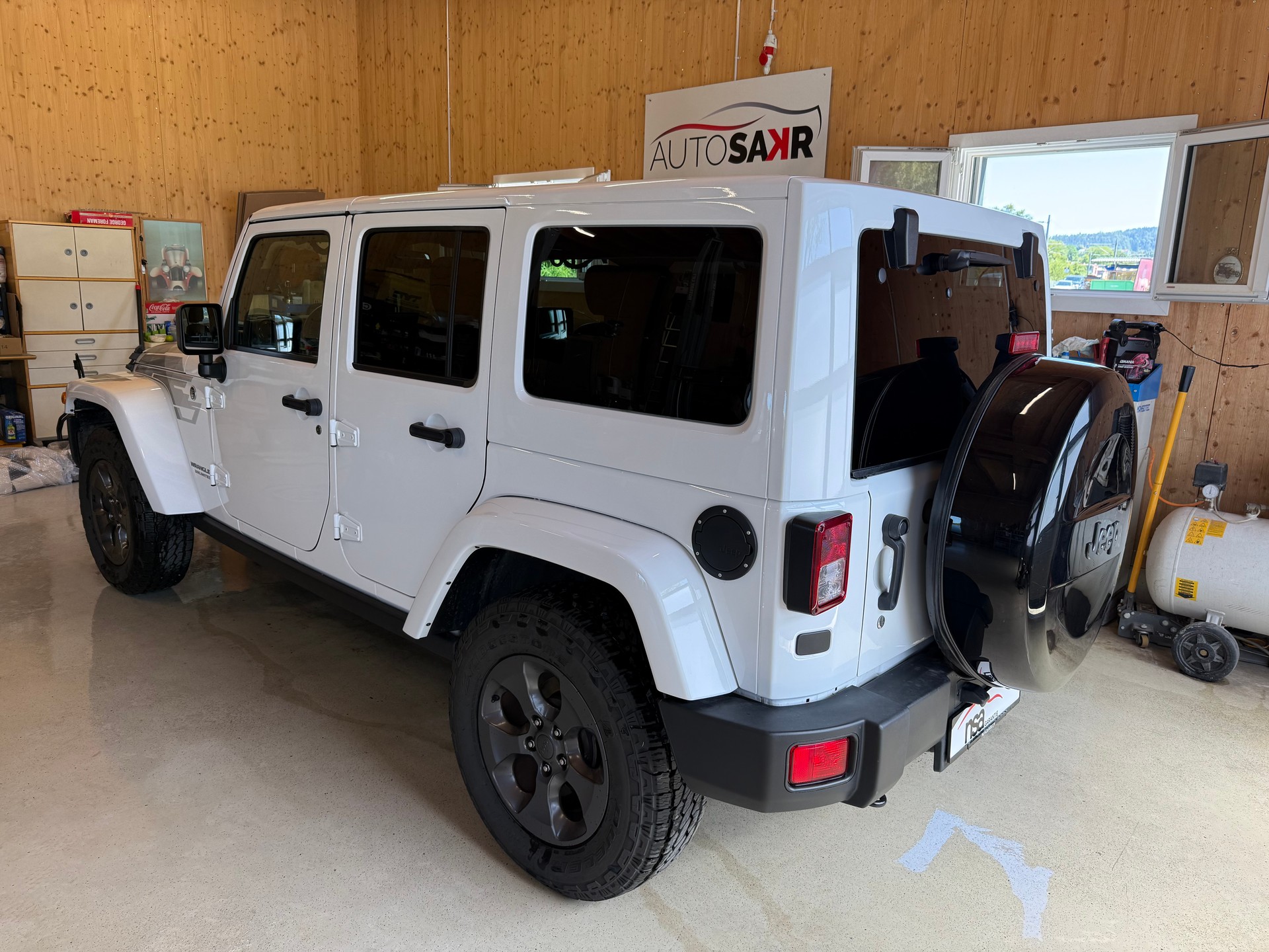 JEEP Wrangler 2.8CRD Unlimited 75th Anniversary Automat-image-5