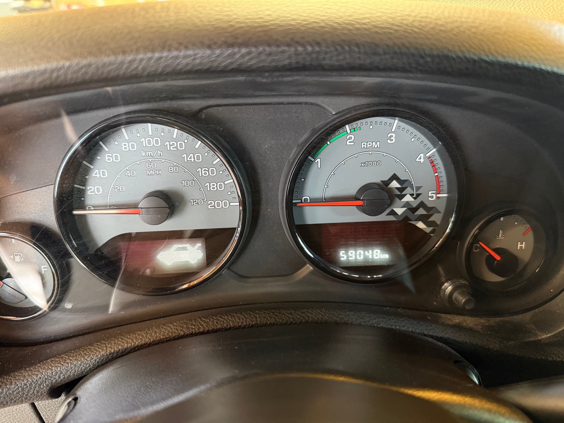 JEEP Wrangler 2.8CRD Unlimited 75th Anniversary Automat-image-11