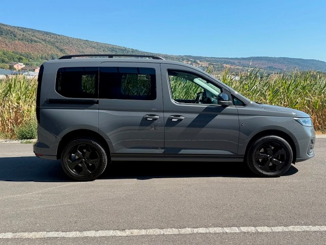 FORD Tourneo Connect 2.0 EcoBlue Sport Automat-image-3
