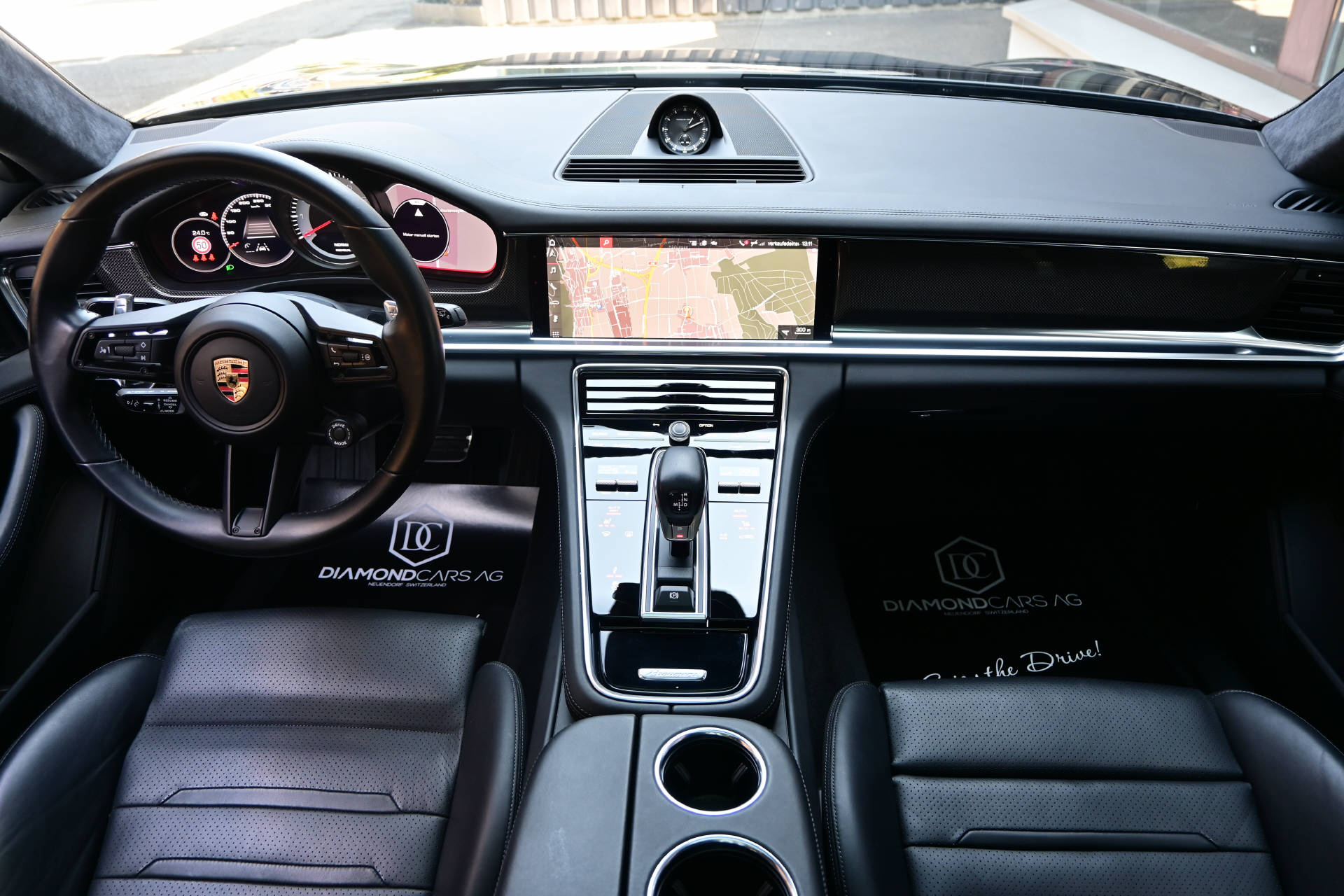 PORSCHE Panamera Sport Turismo 4.0 V8 GTS *CH-Auto*Carbon Interieur*Panoramadach*-image-15