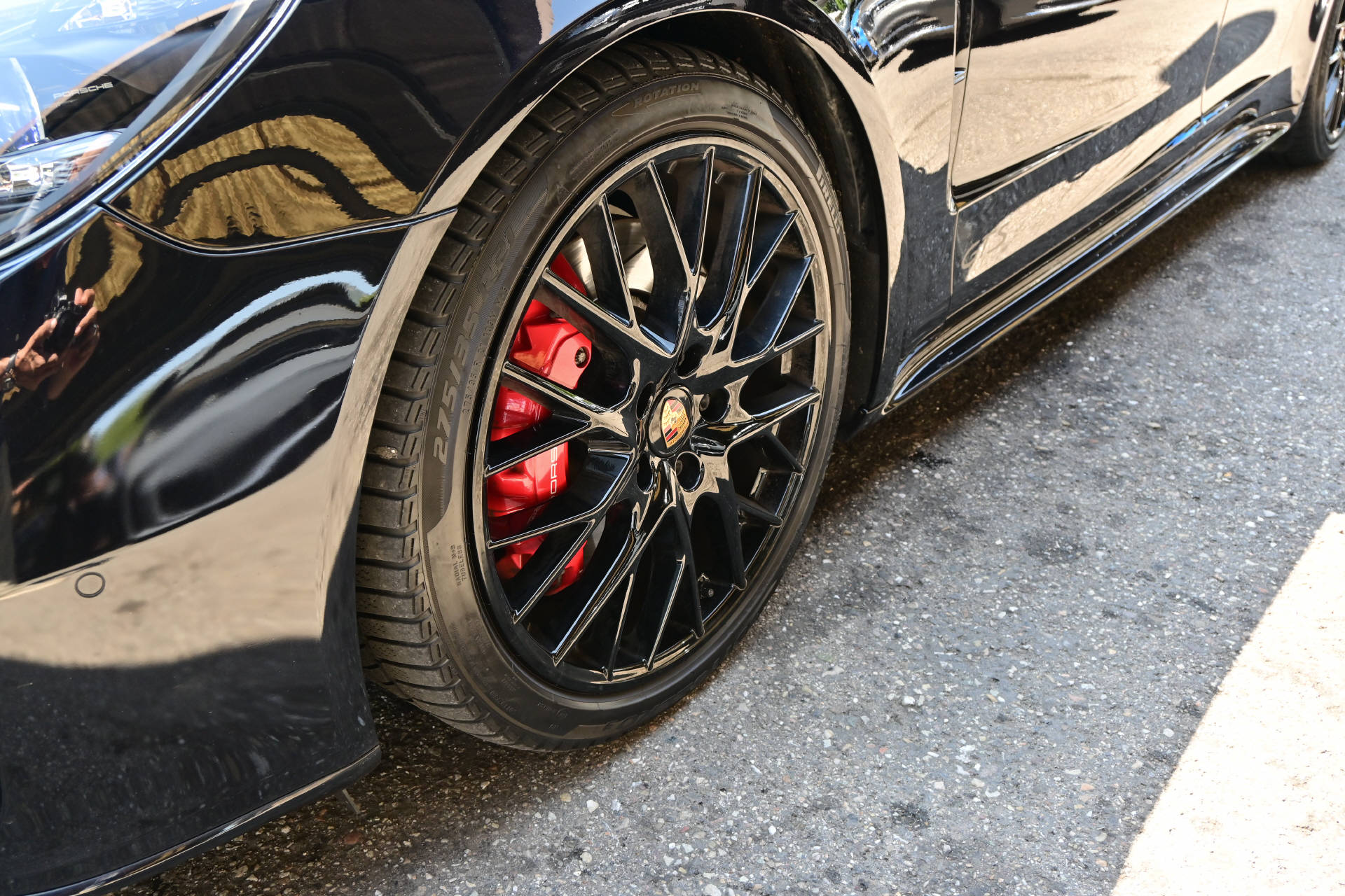 PORSCHE Panamera Sport Turismo 4.0 V8 GTS *CH-Auto*Carbon Interieur*Panoramadach*-showroom-element-3