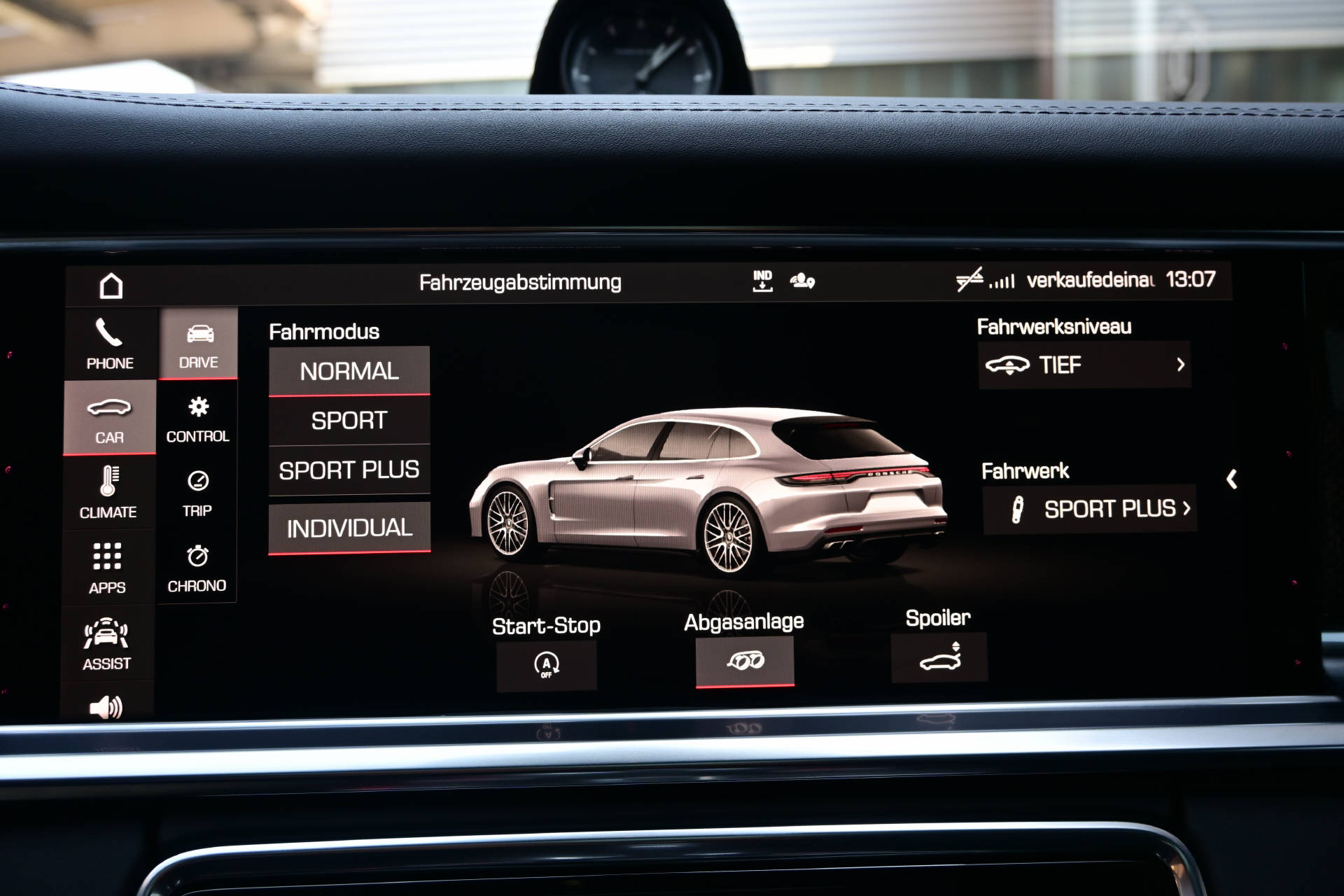 PORSCHE Panamera Sport Turismo 4.0 V8 GTS *CH-Auto*Carbon Interieur*Panoramadach*-image-13