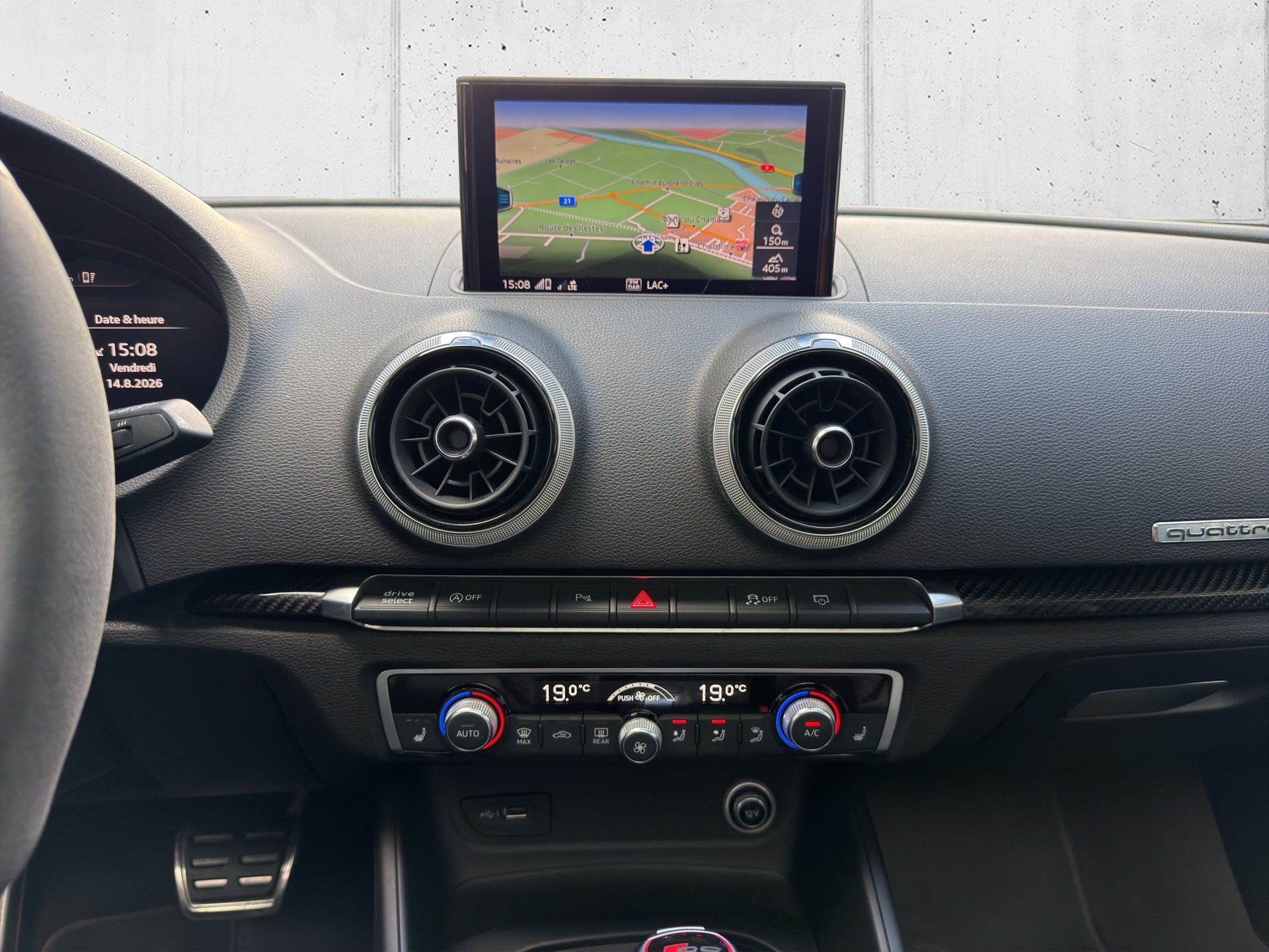 AUDI RS3 Sportback 2.5 TSI quattro S-tronic-image-20